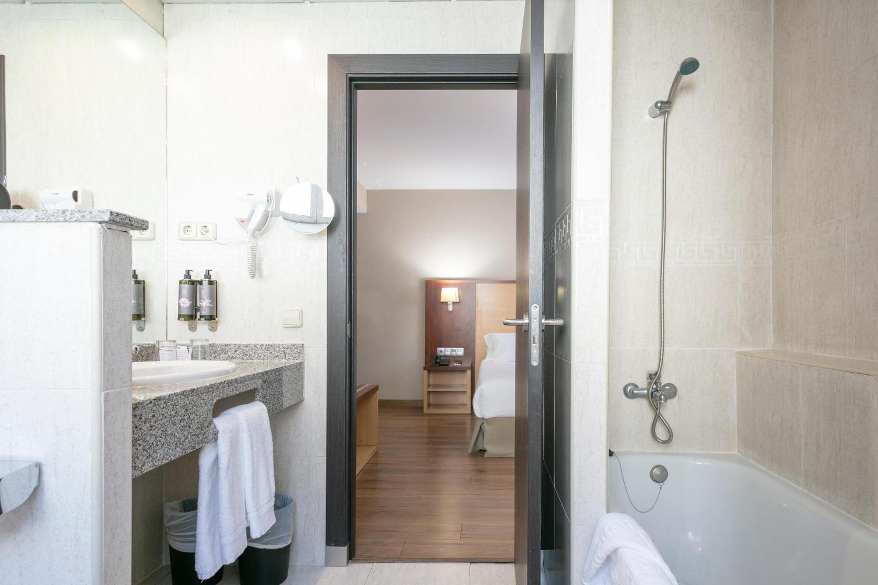 Single Room Exterior  photo 3