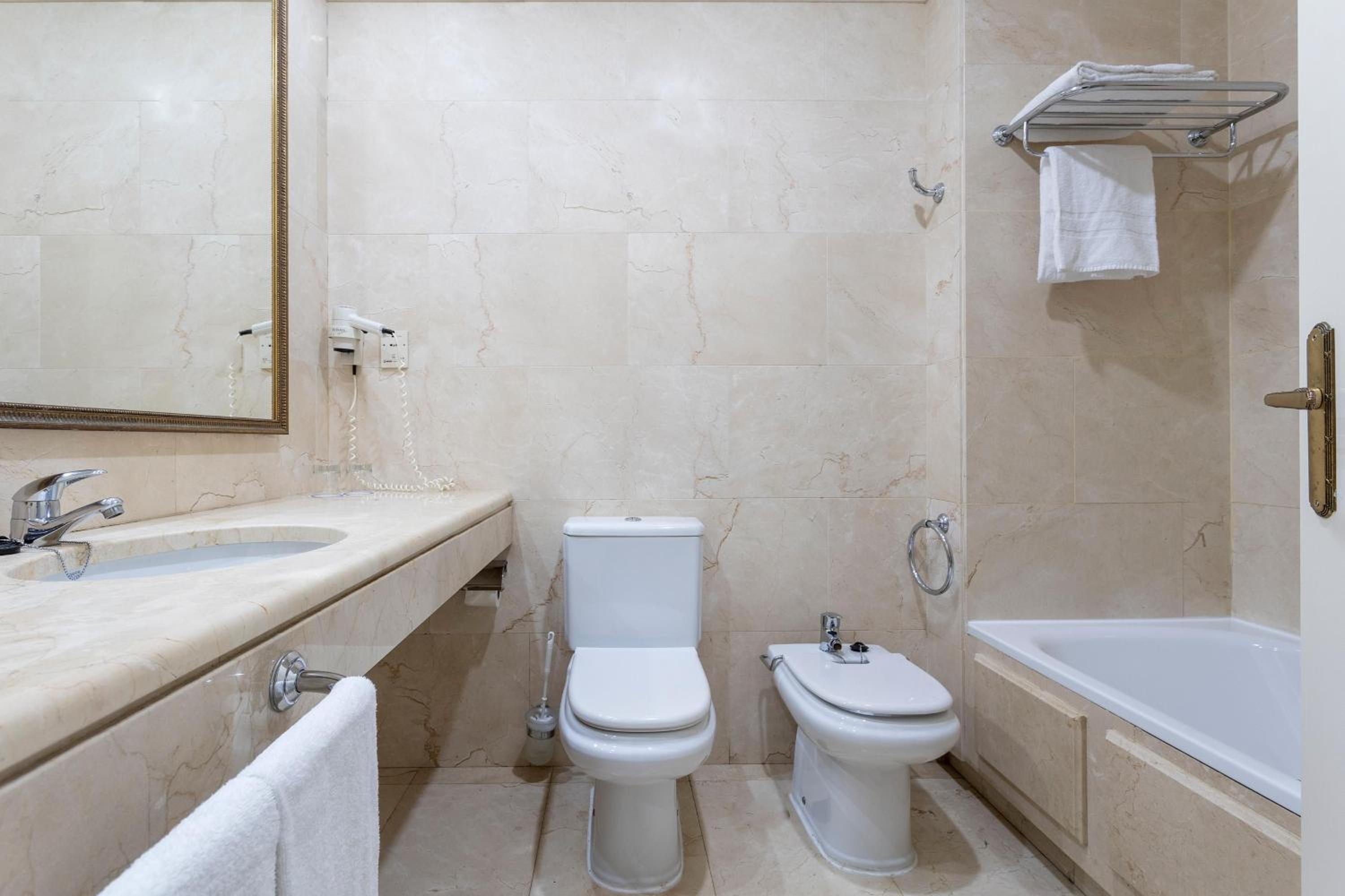 Standard Triple Room photo 3
