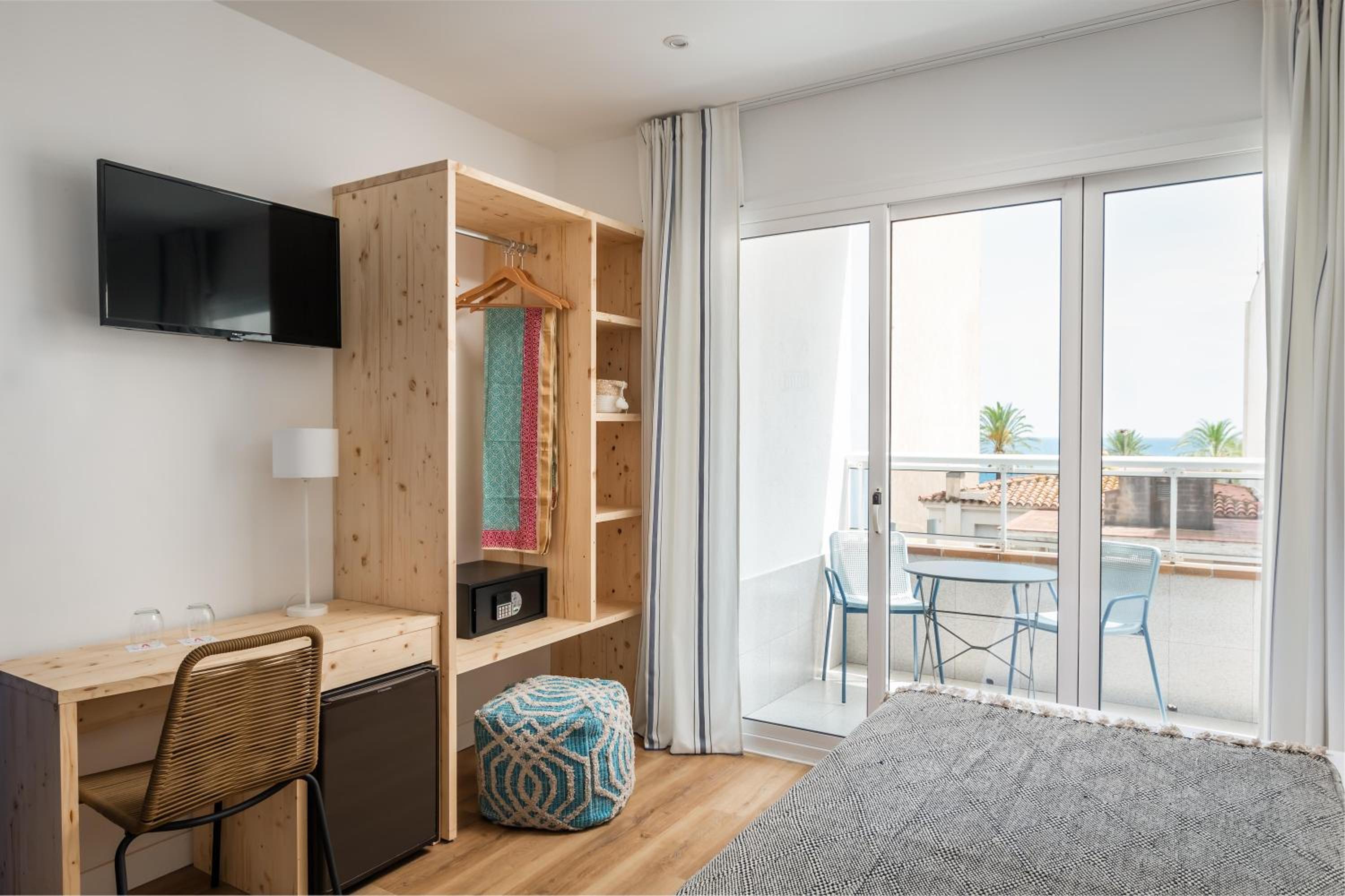 Twin Room with Sea View photo 2