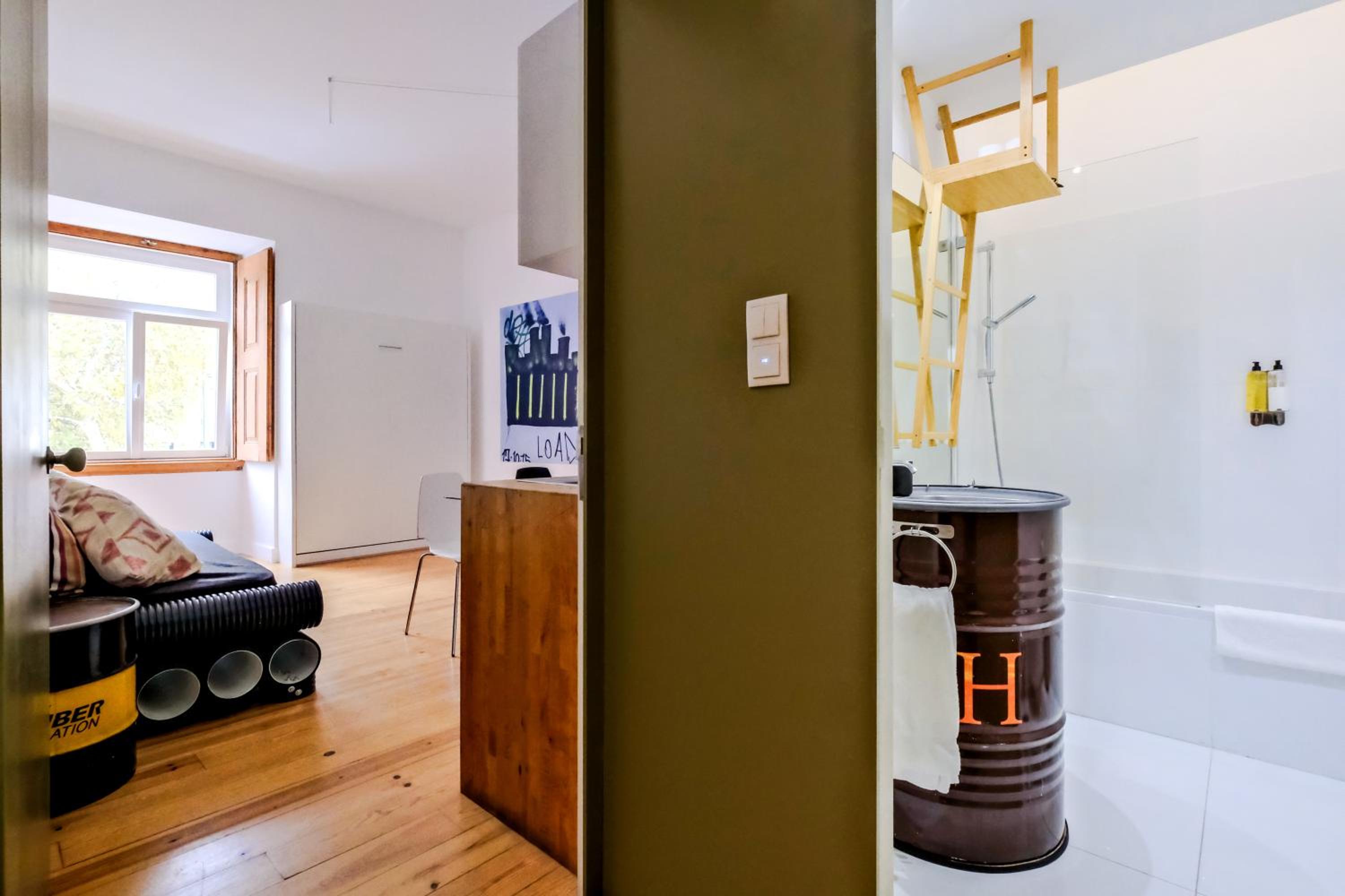 One-Bedroom Apartment with Terrace and City View