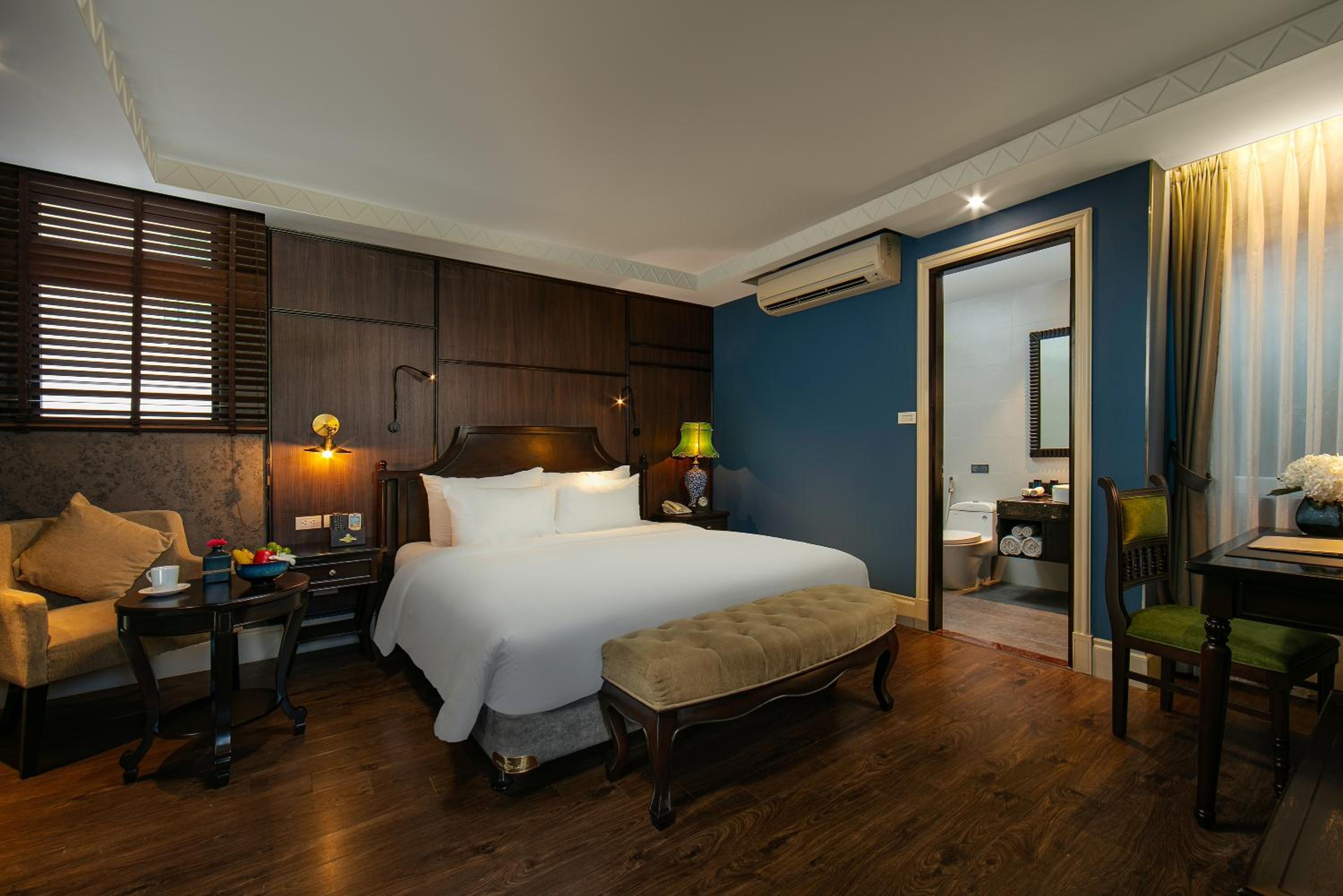 Executive Double Room with Window photo 1