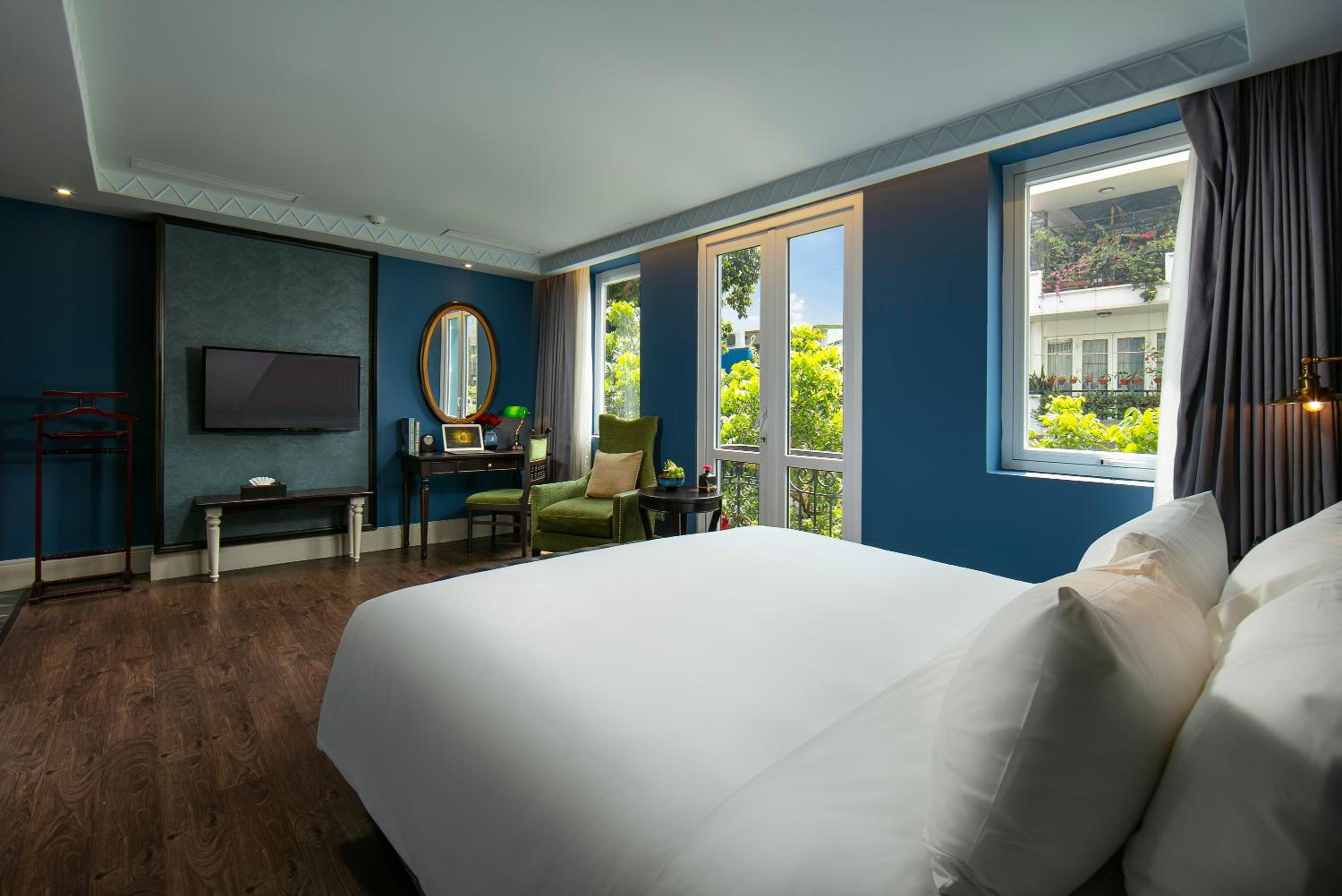 Suite with City View photo 3