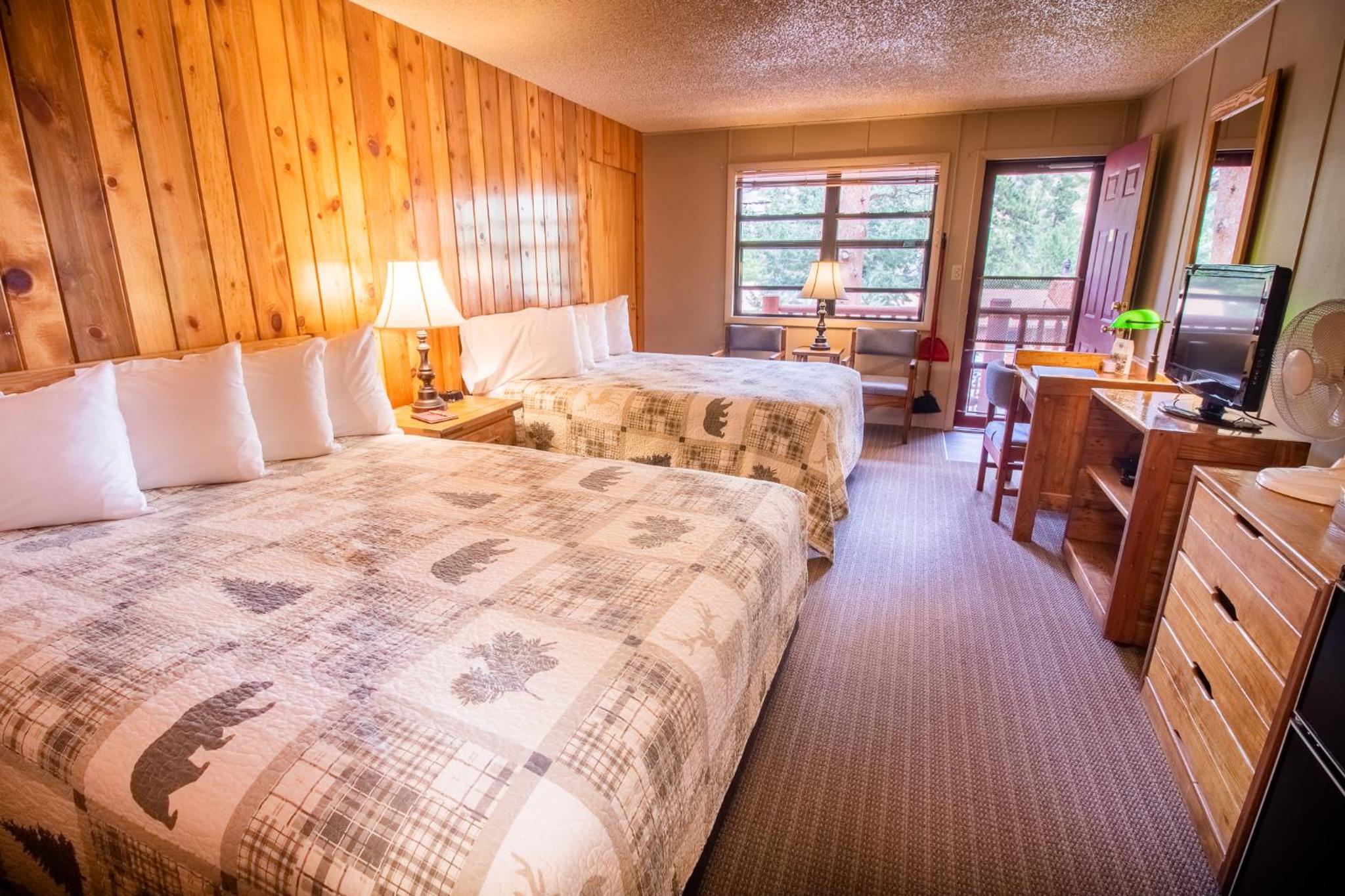 Deluxe Queen Room