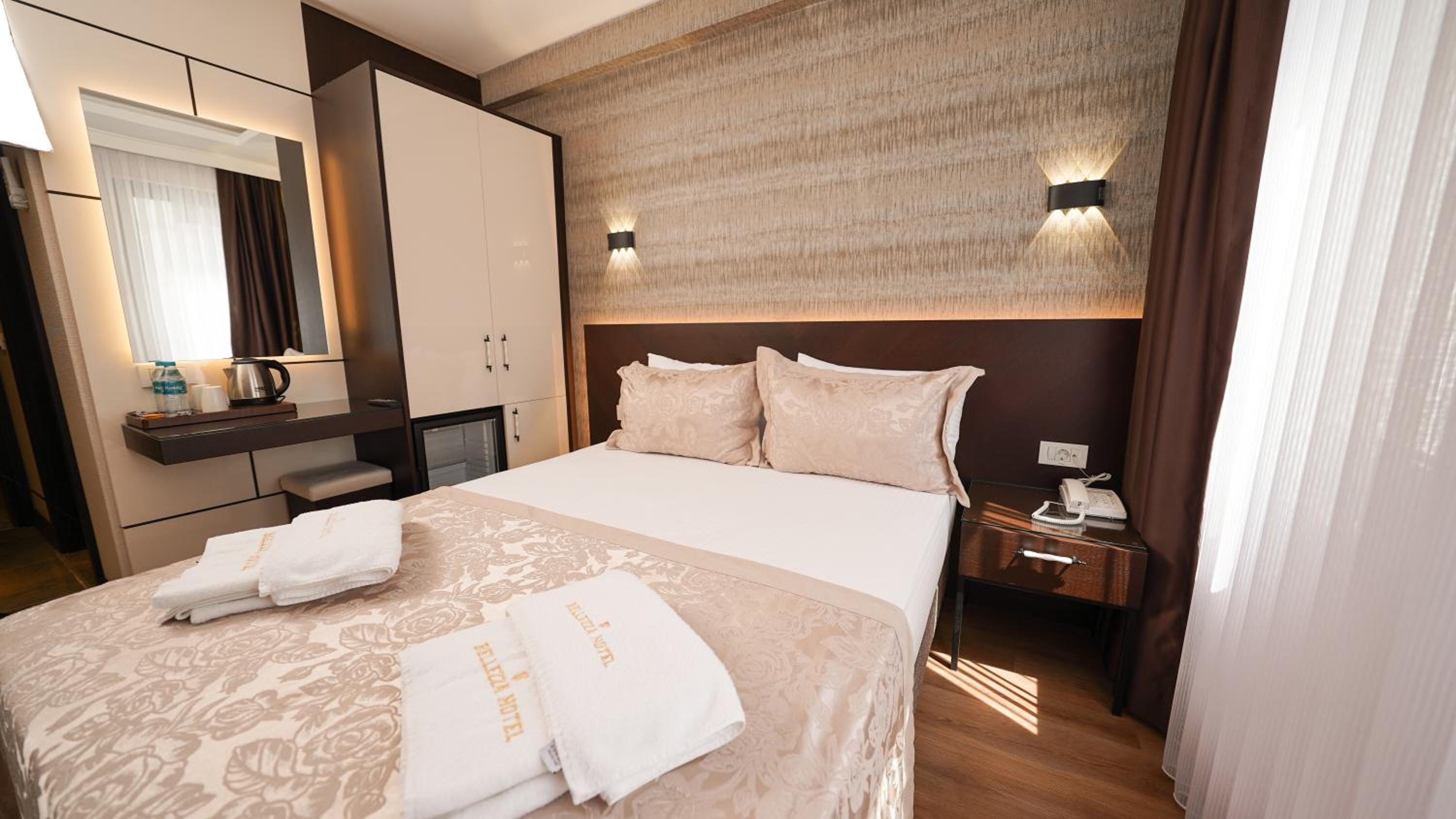 Deluxe Double Room photo 2