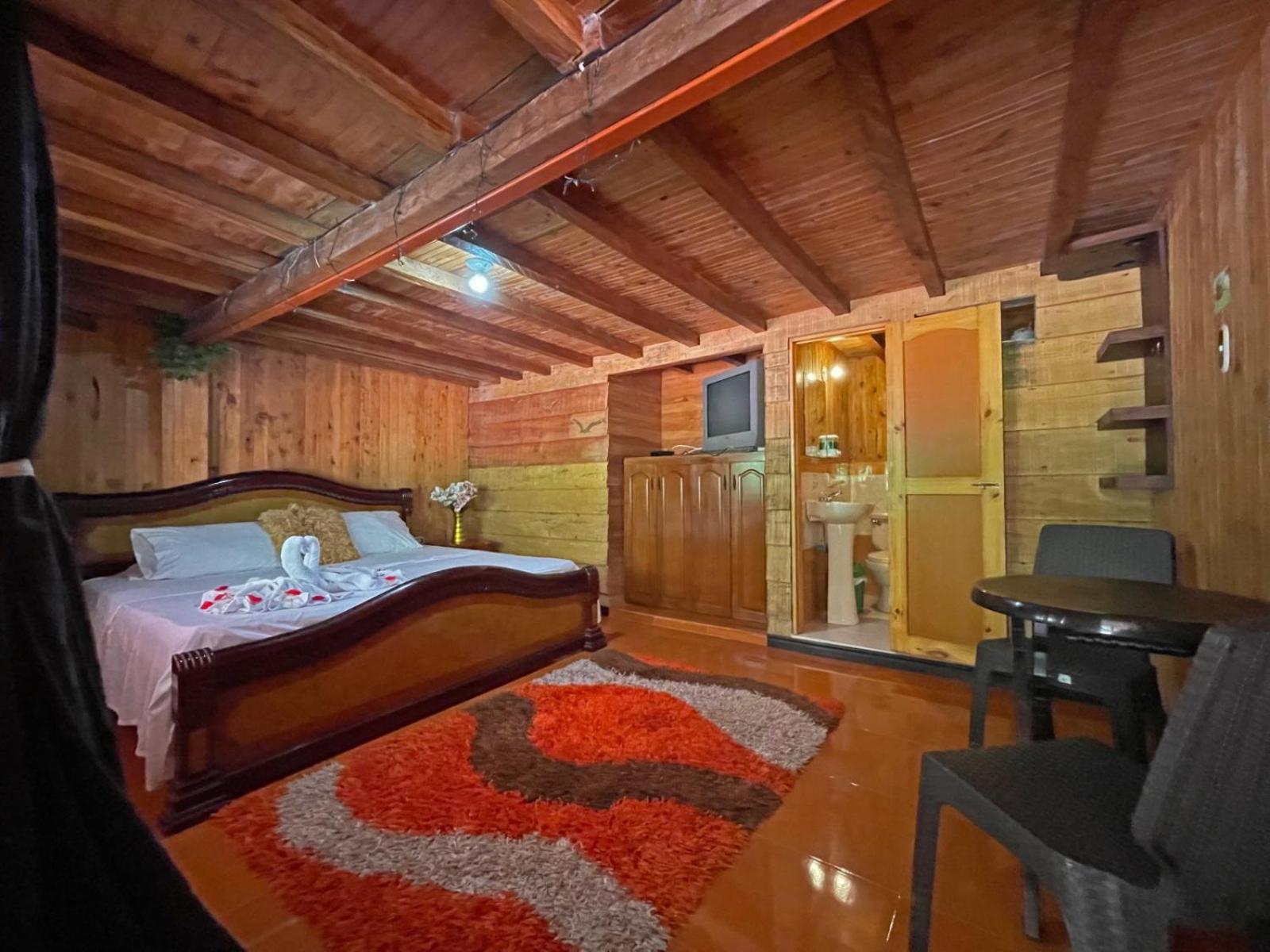 Deluxe King Room photo 1