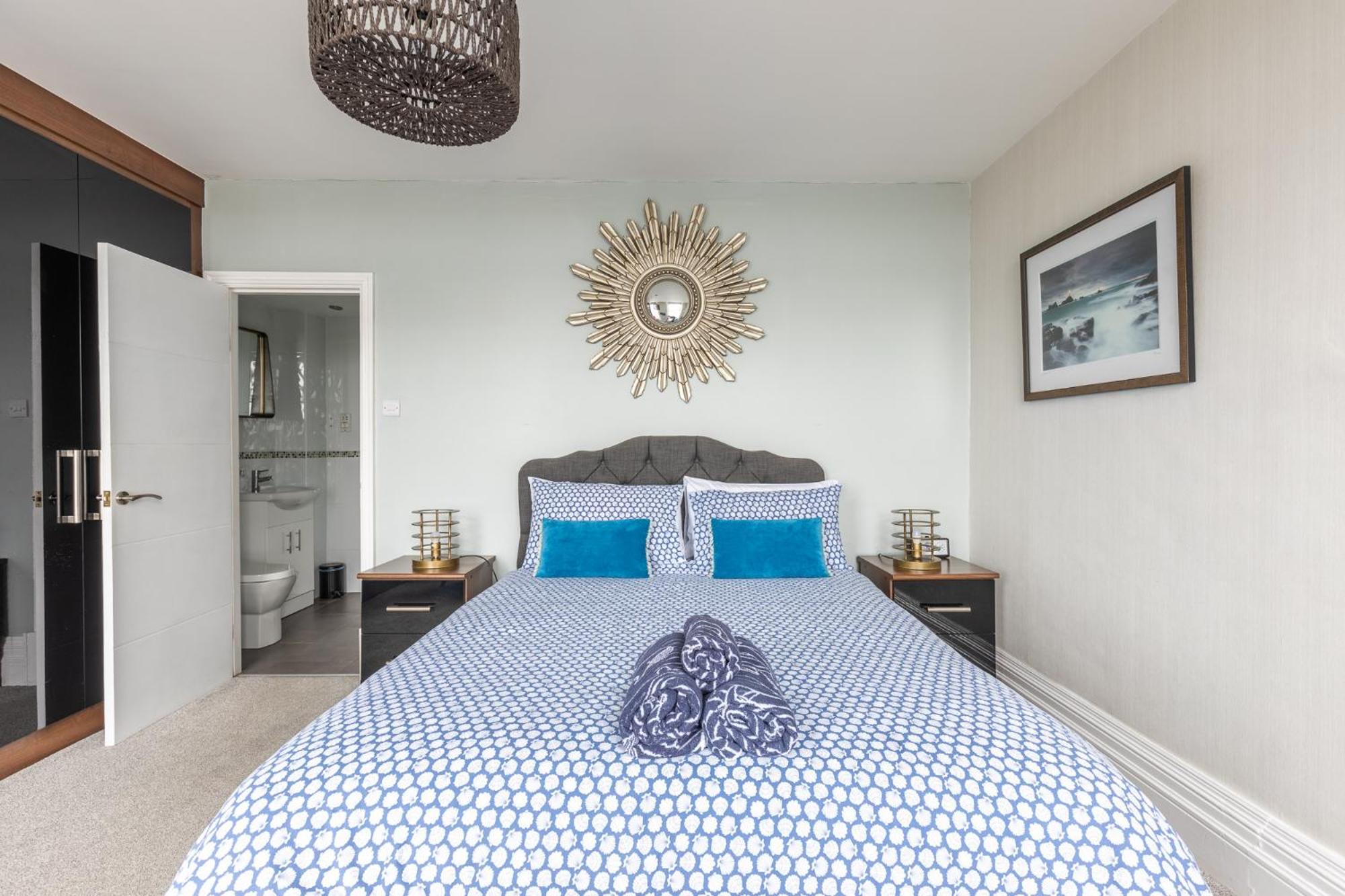 One-Bedroom Apartment - Photo 11
