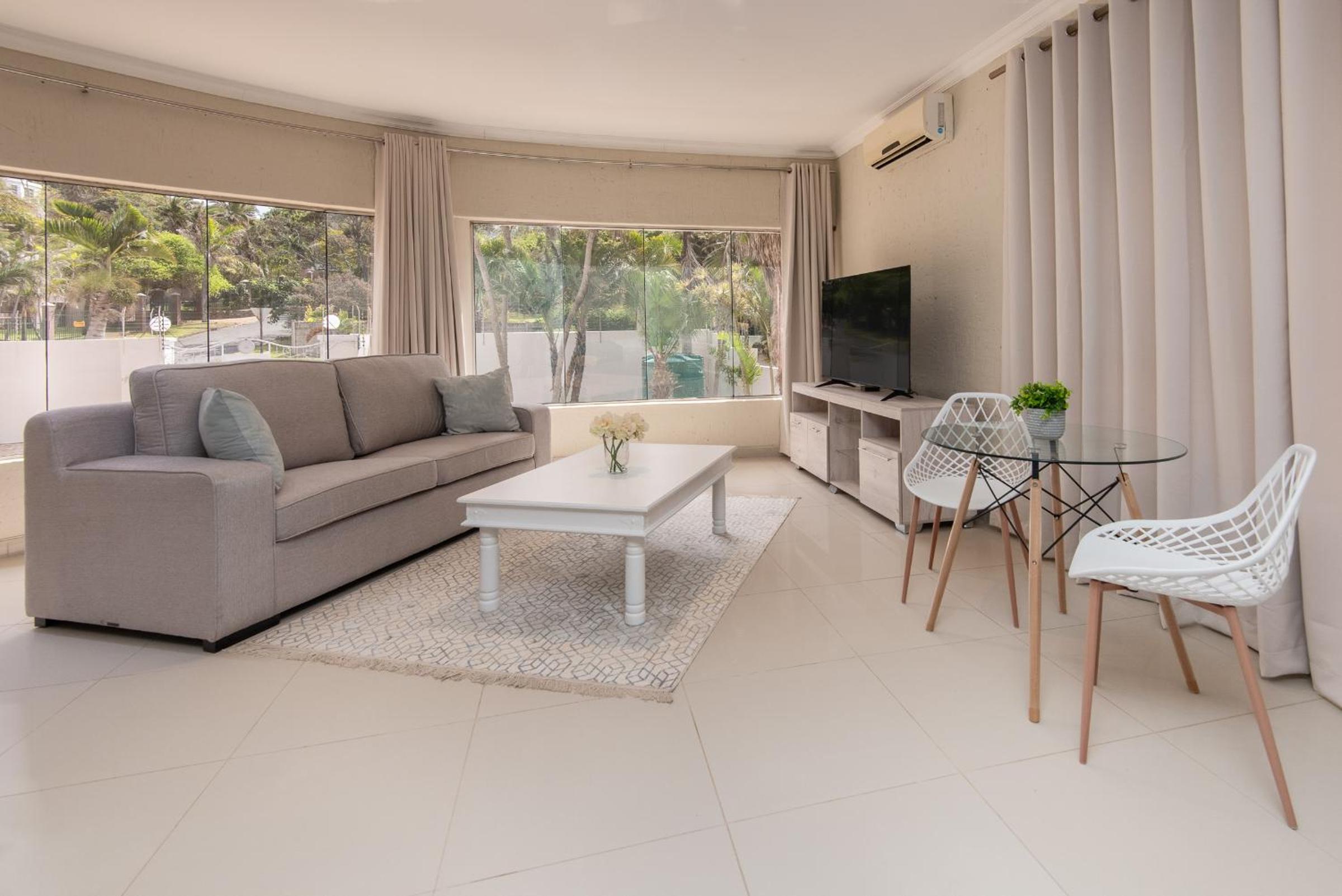 Family Room - Photo 1