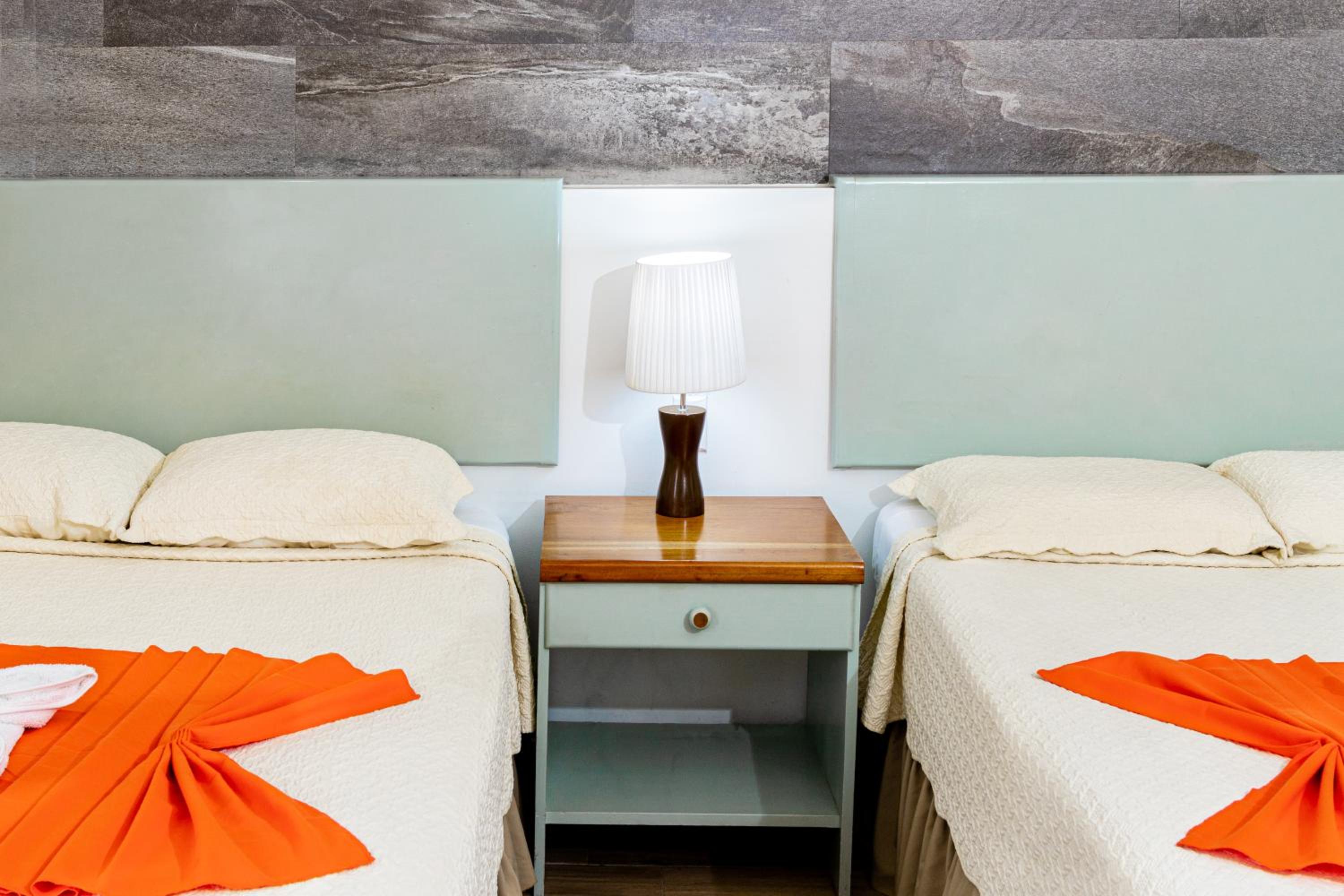Deluxe Double Room with 2 Beds
