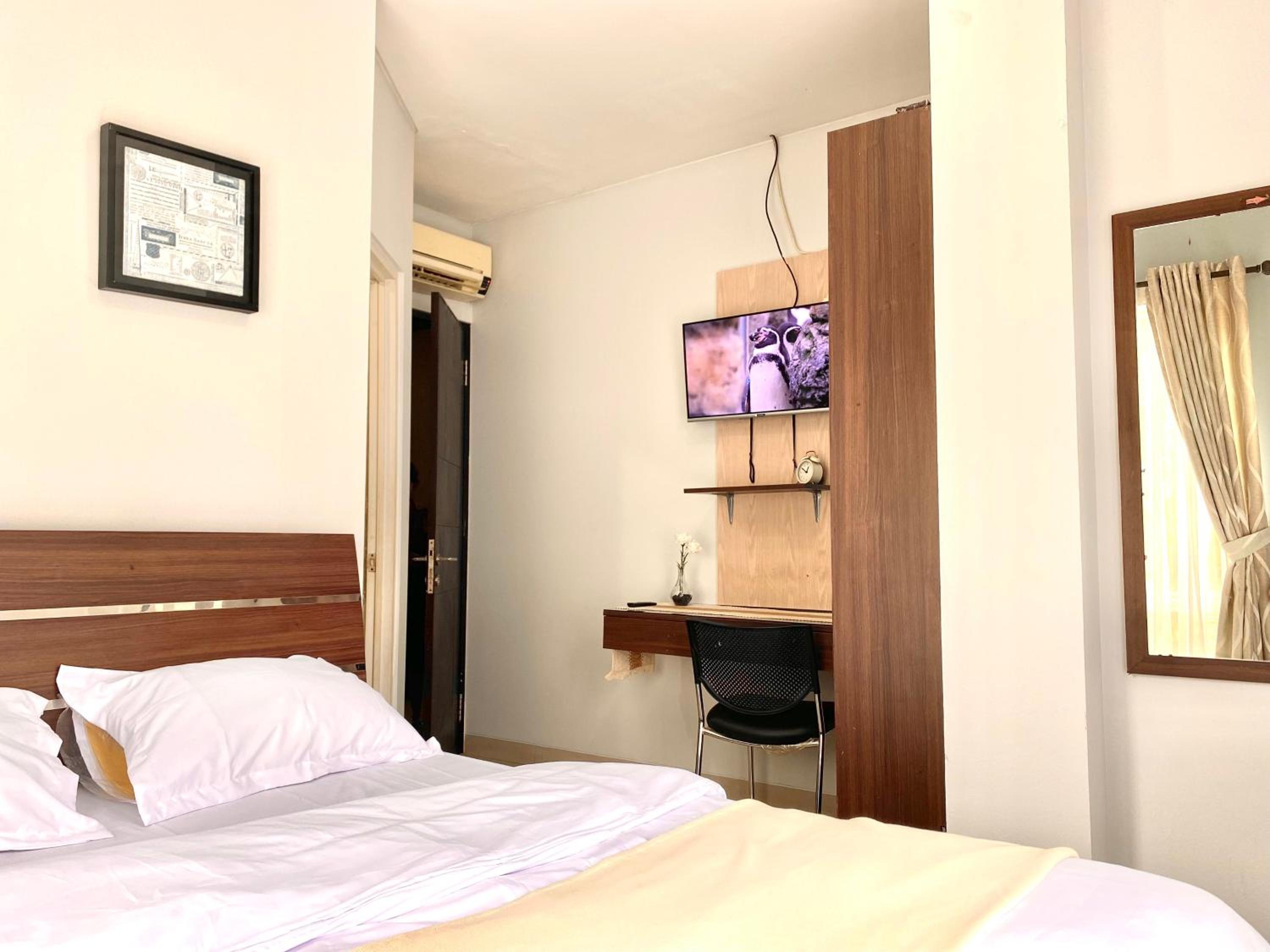 Standard Double Room - Photo 8