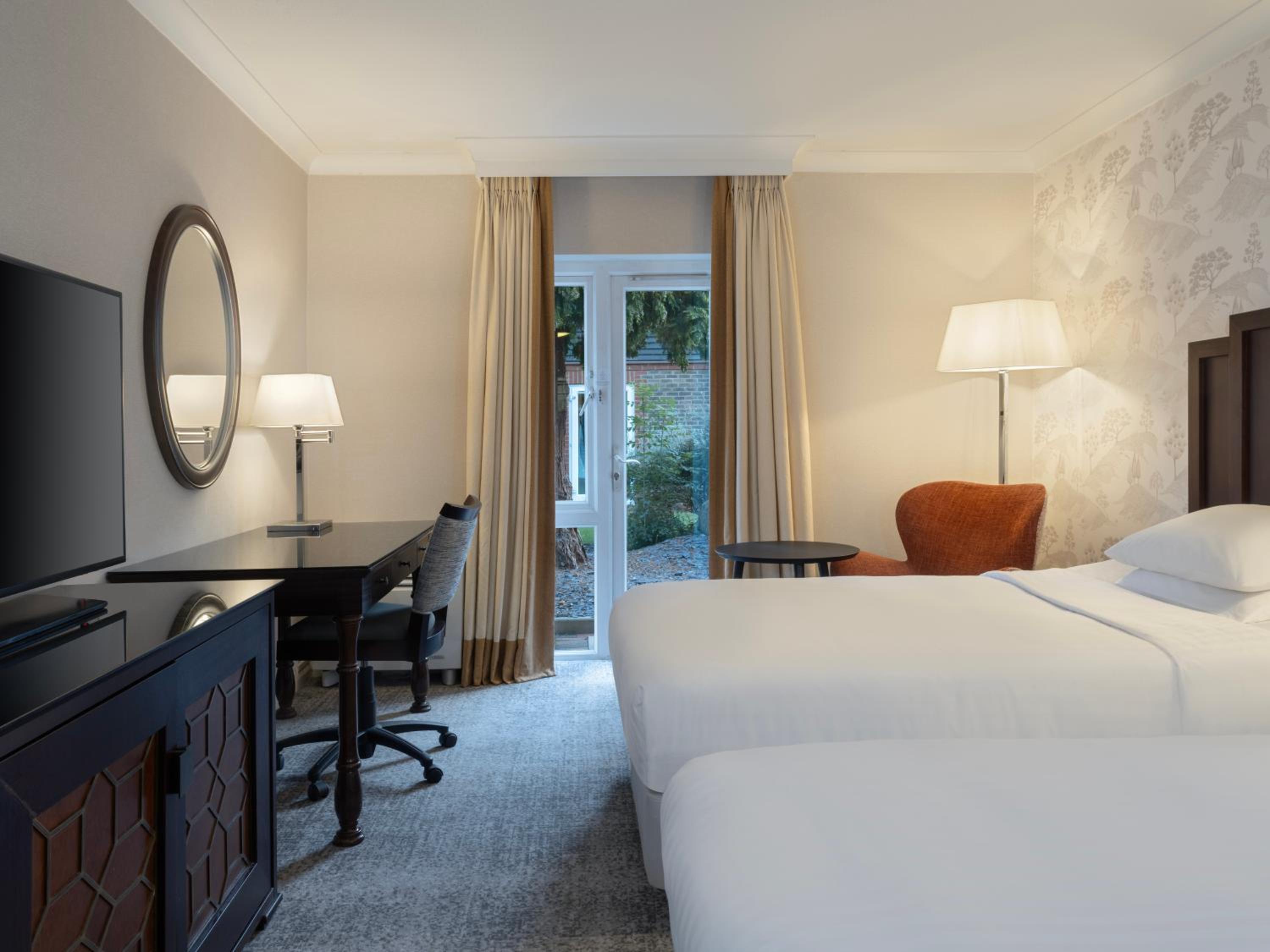 Twin Room - Photo 2