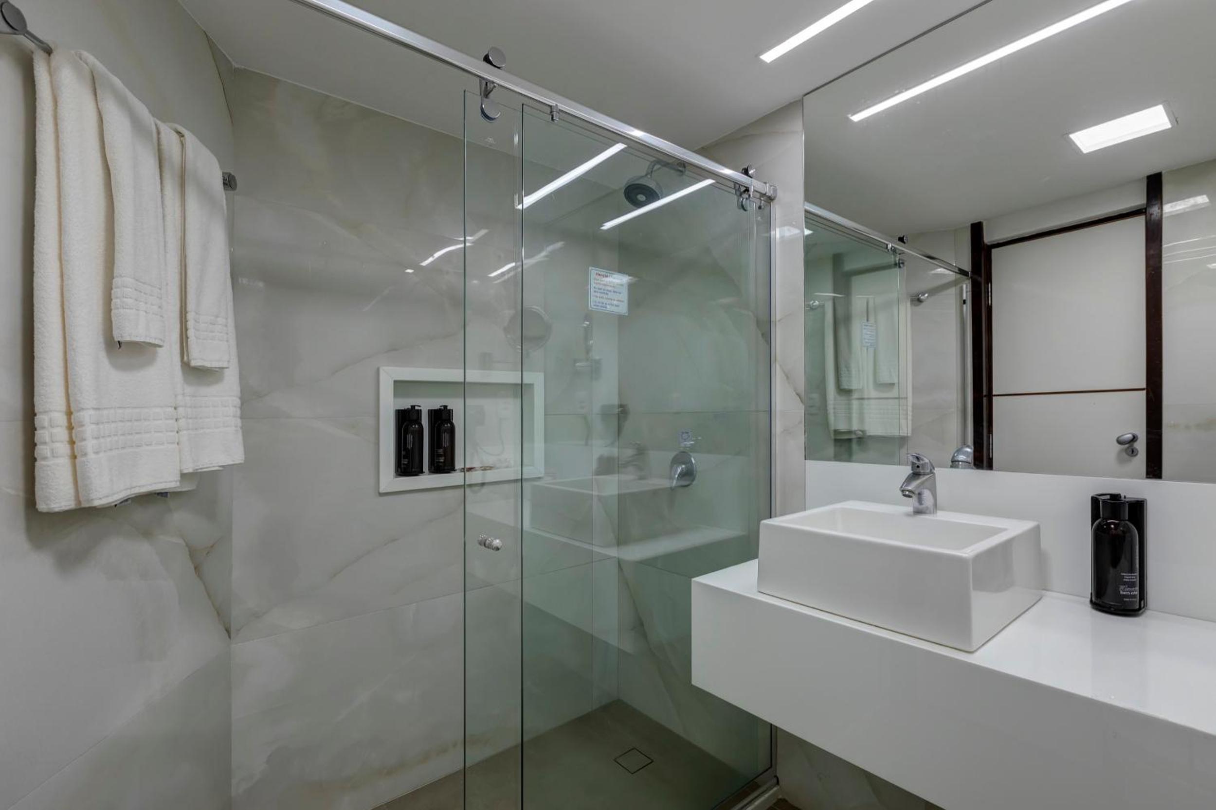 Triple Room with Side Sea View