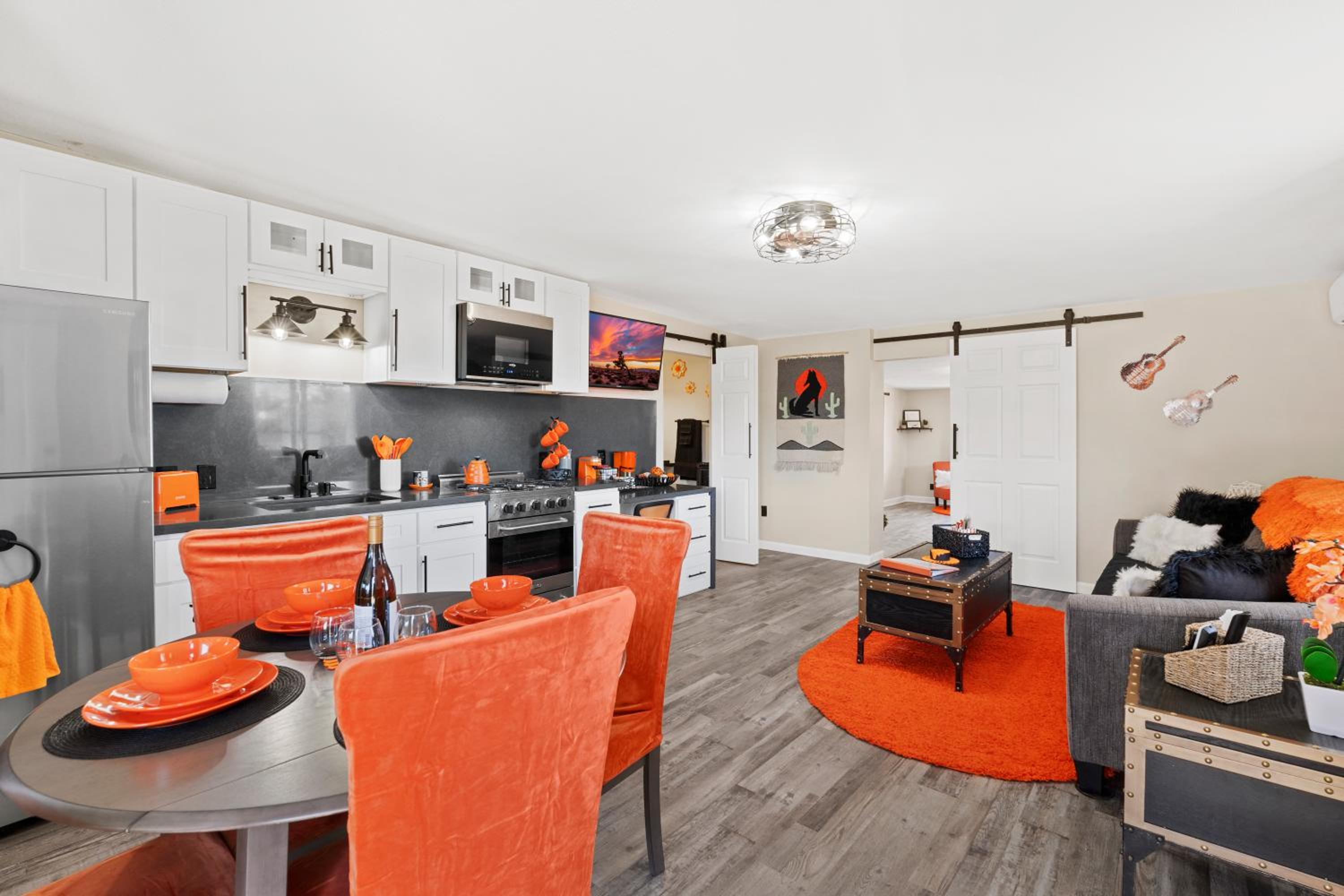 One-Bedroom Apartment - Photo 7