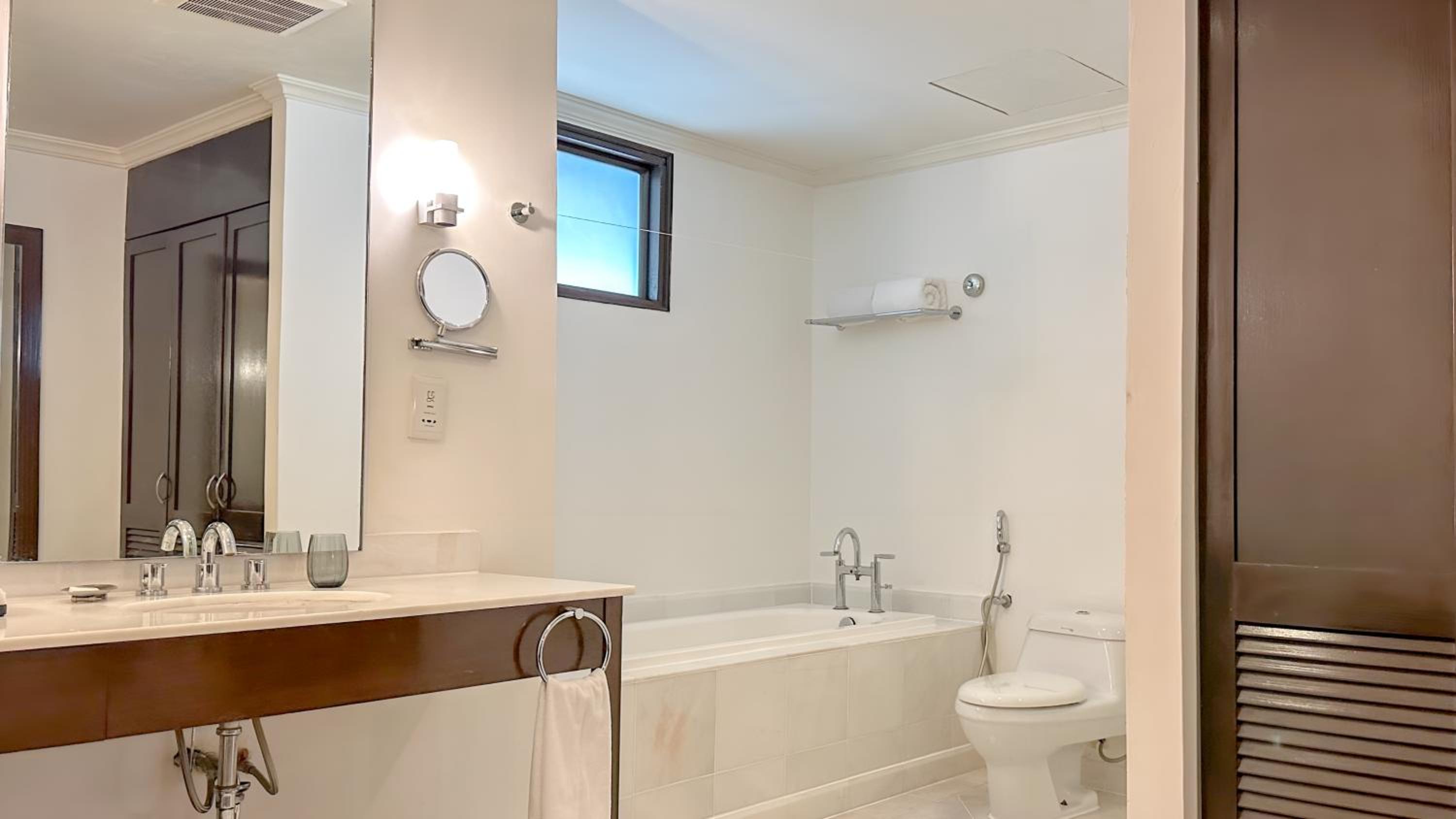One Bedroom Garden View Suite  - Photo 14