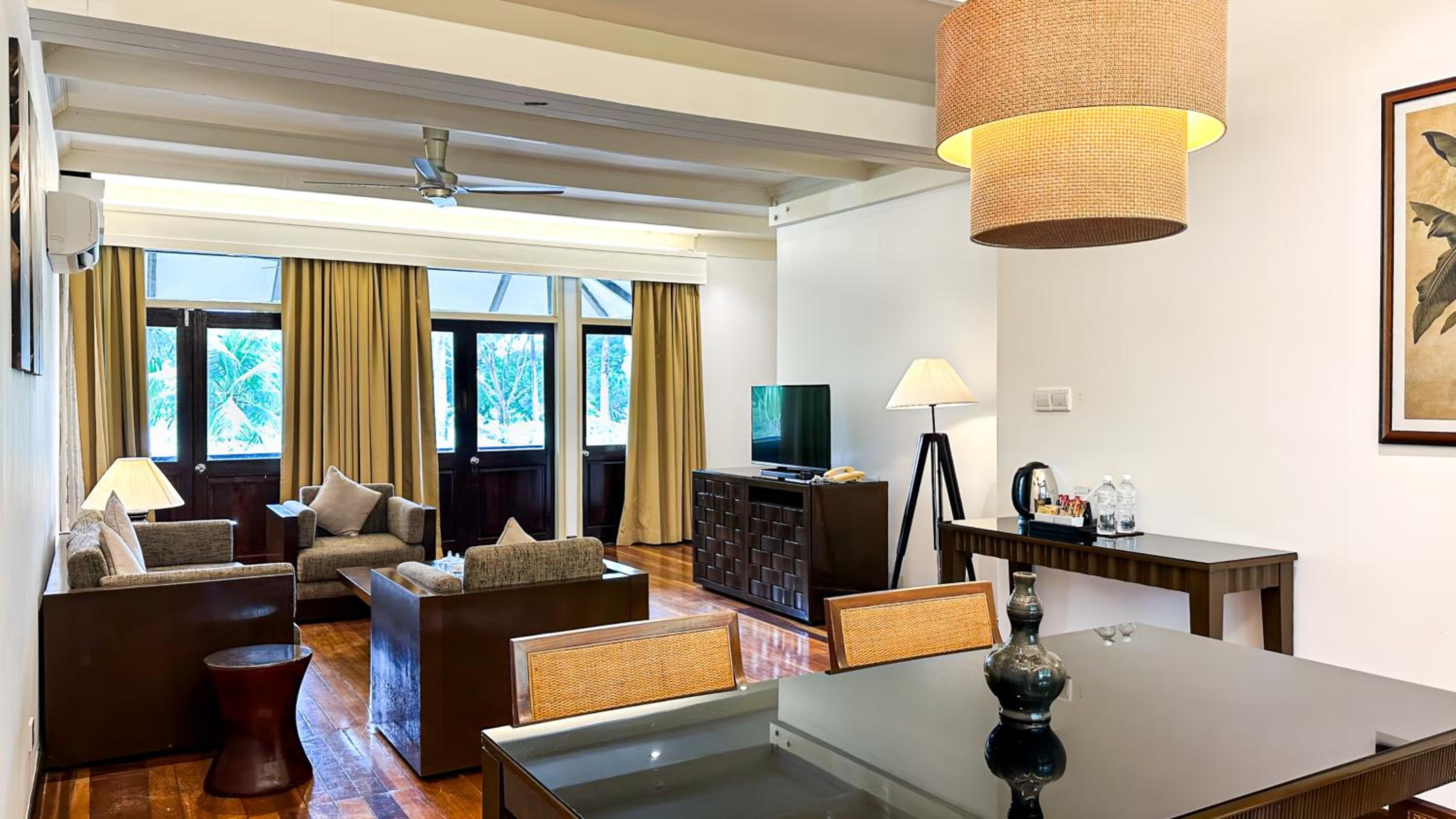 One Bedroom Garden View Suite  - Photo 4