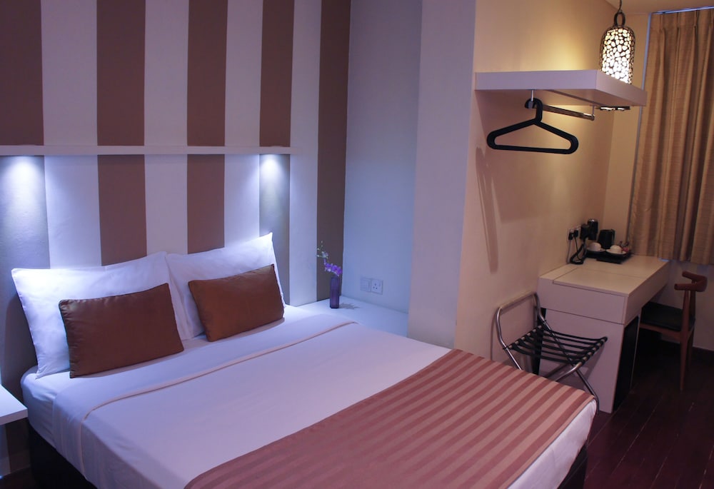 Superior Double or Twin Room photo 3