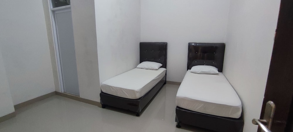 Deluxe Twin Room photo 1