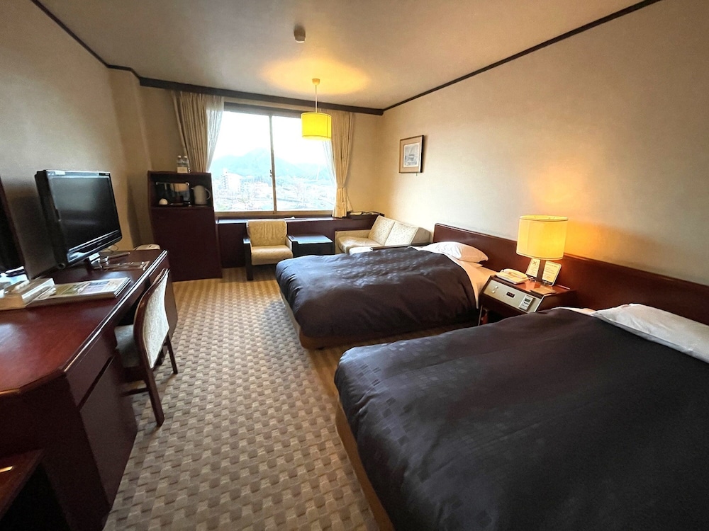 Twin Room, City View photo 2