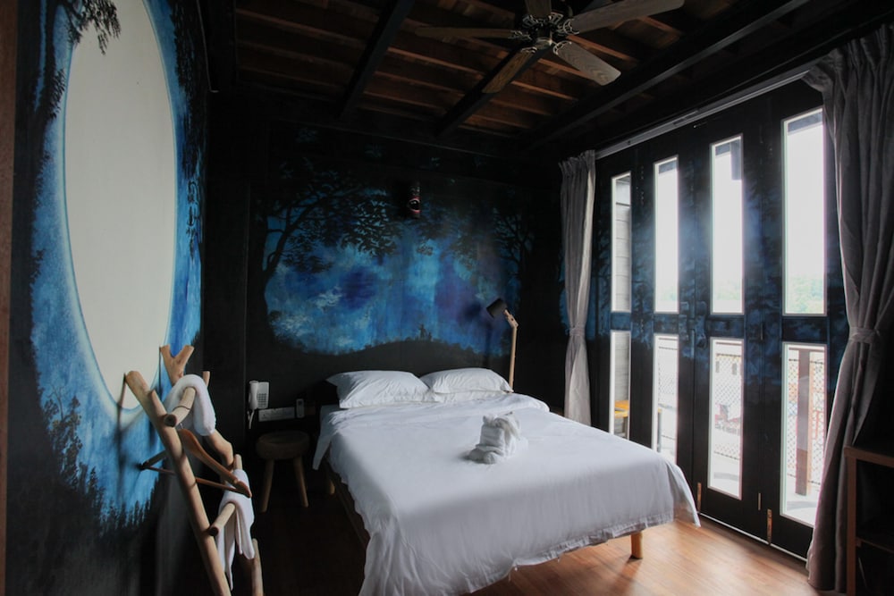 Dolphin Room photo 2