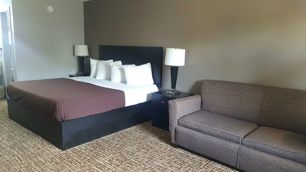 Room, 1 King Bed, Non Smoking - Photo 1