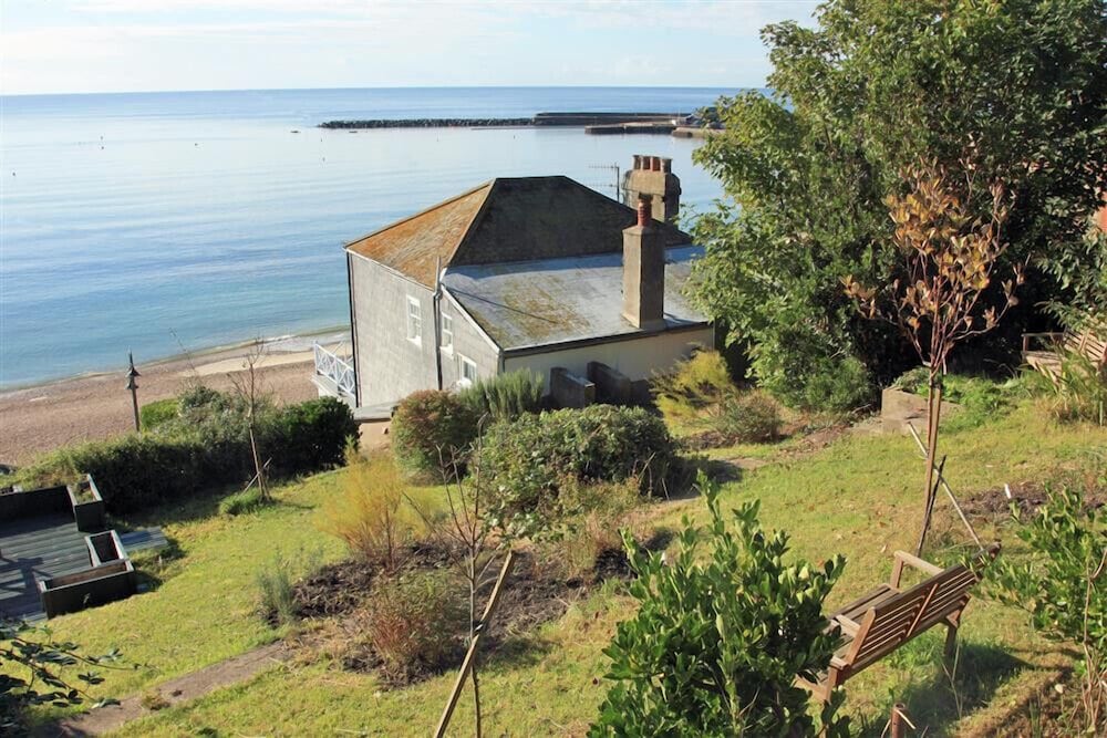 Cottage photo 1