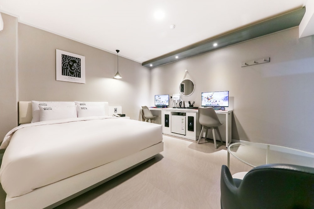 Premium Room - Photo 4
