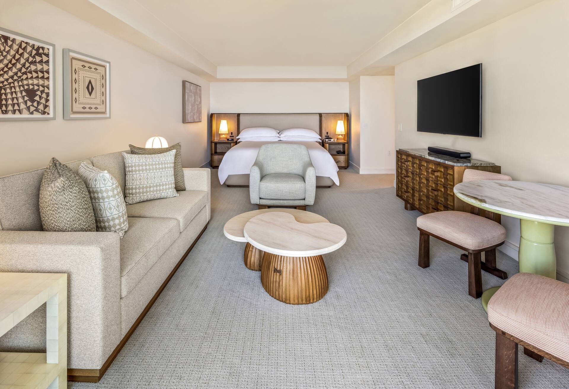 Deluxe Room Ocean View with King and Sofa Bed thumbnail 5