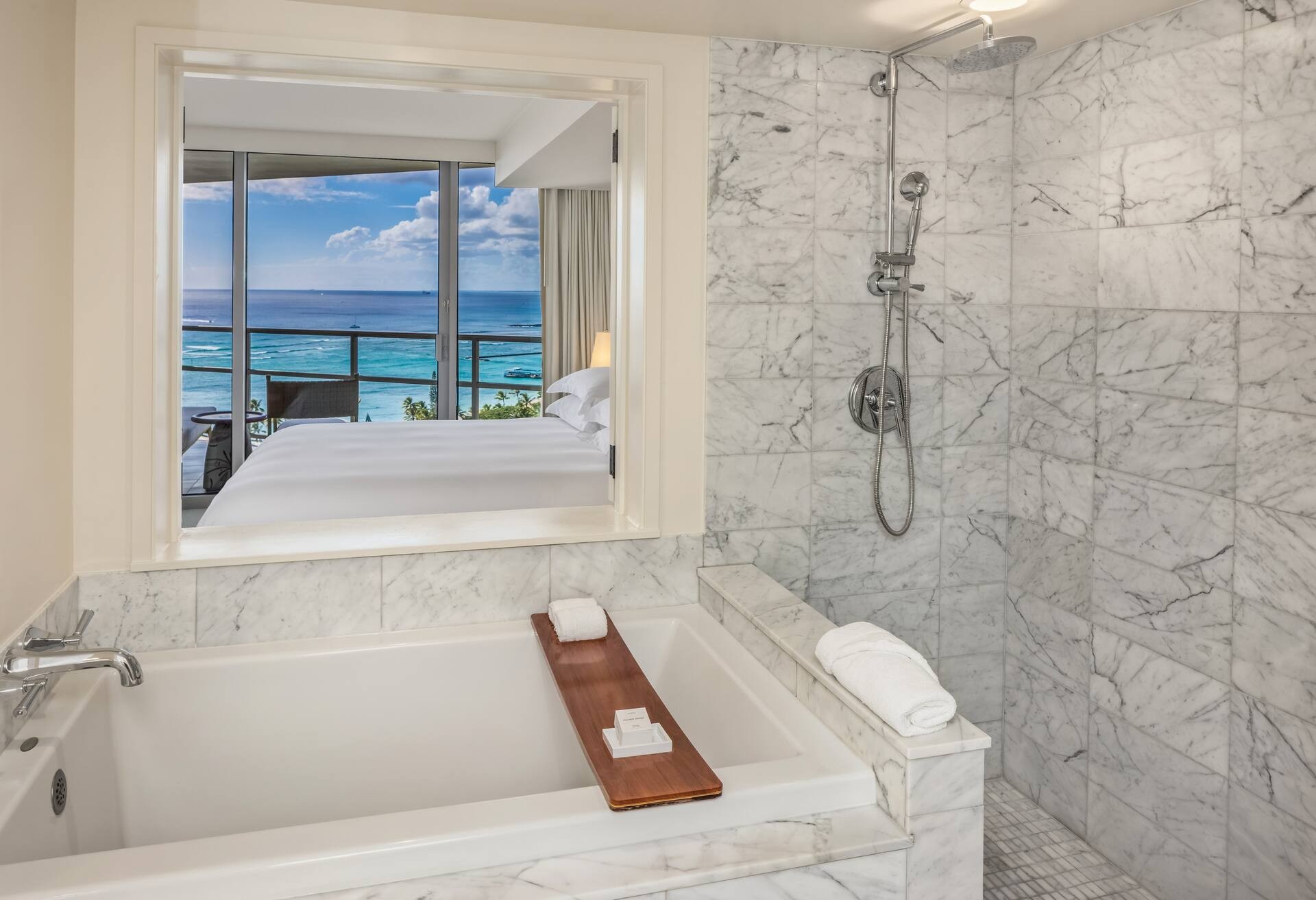 Premium 1 Bedroom Ocean View Suite with Den