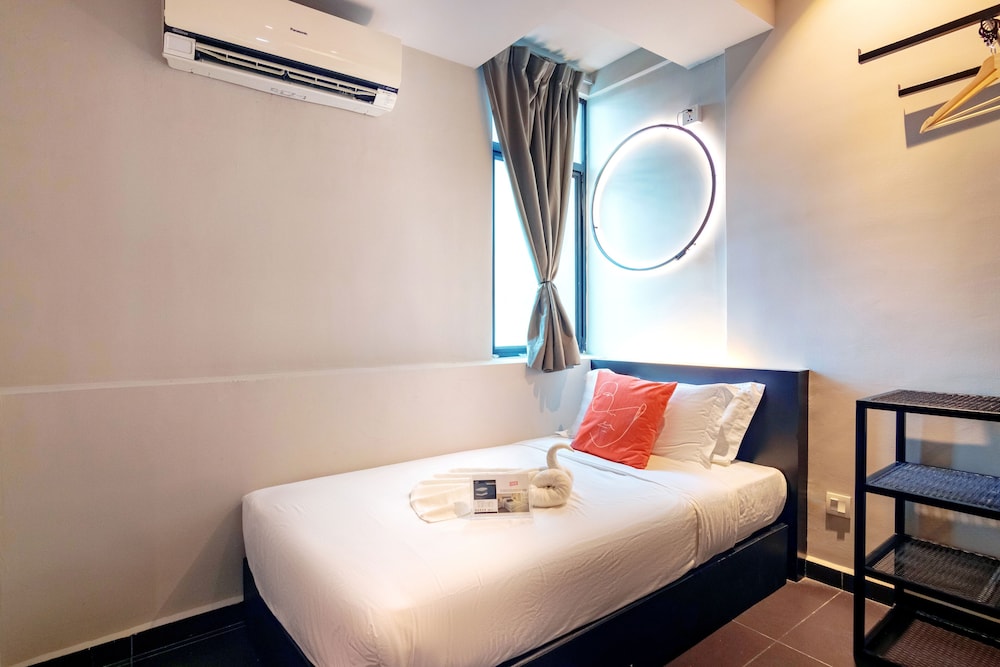 Deluxe Single Room