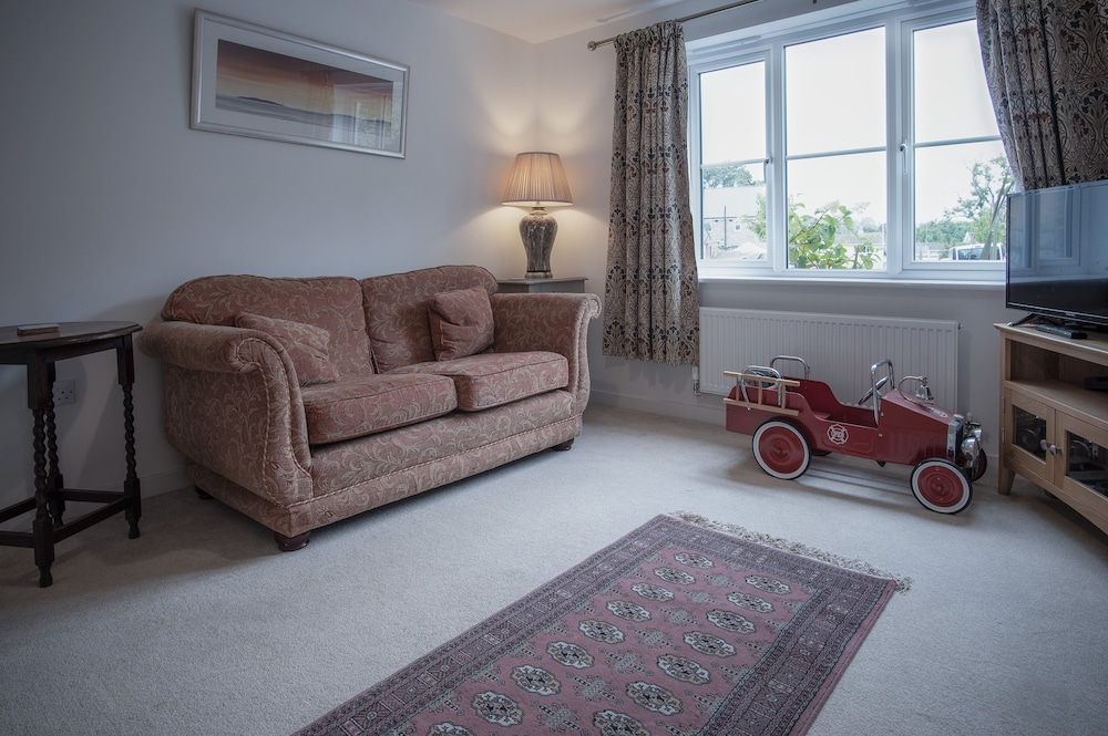 House (3 Bedrooms) photo 2