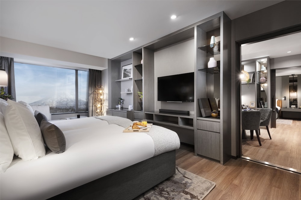 Suite, 1 Bedroom - Photo 4