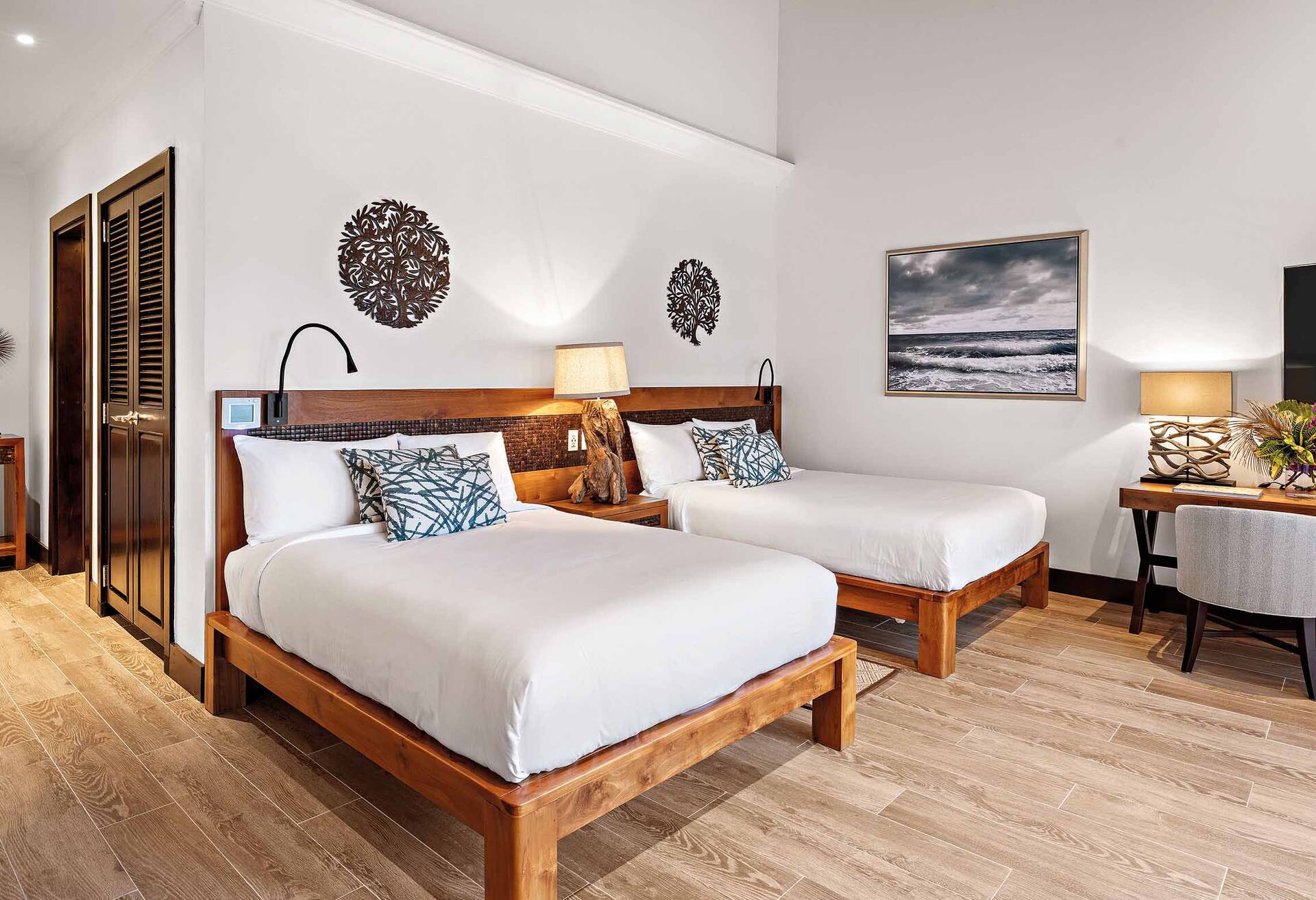 Beachfront Pres Suite 2 Bedroom Pool/kitchen