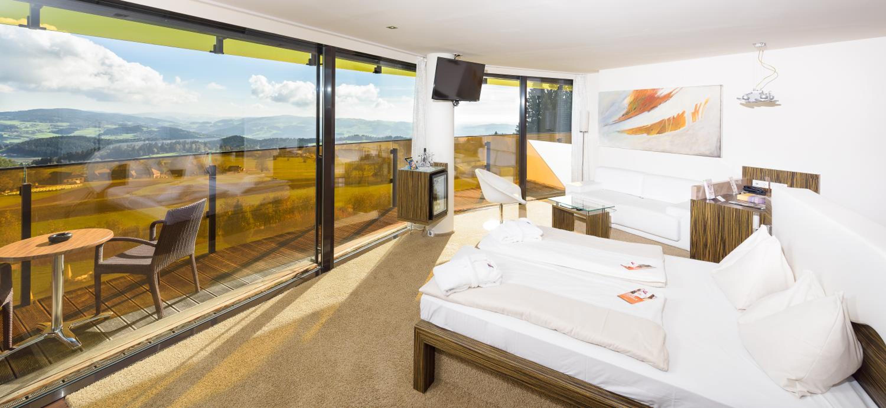 Suite with Mountain View