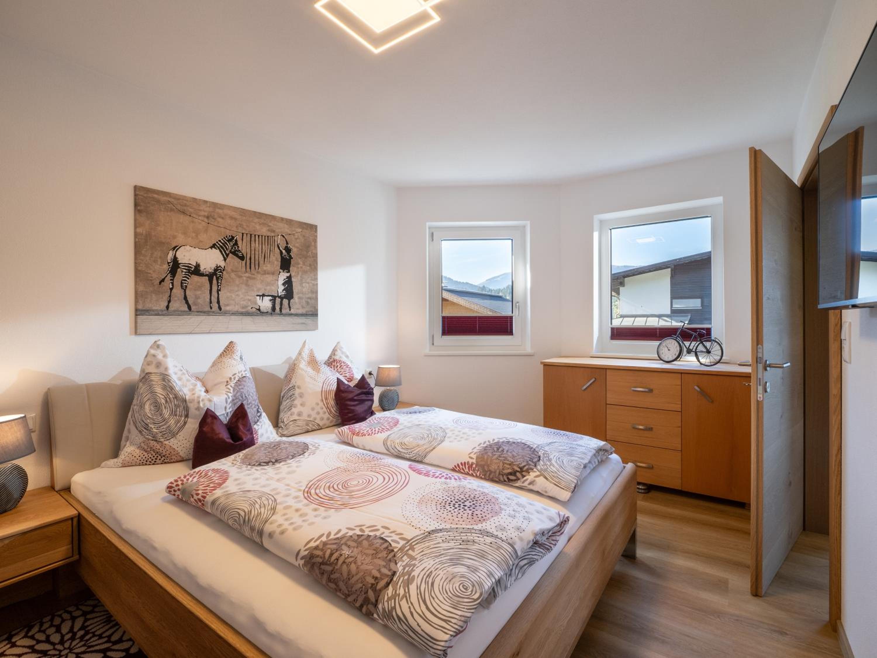 Two-Bedroom Apartment with Bath photo 3