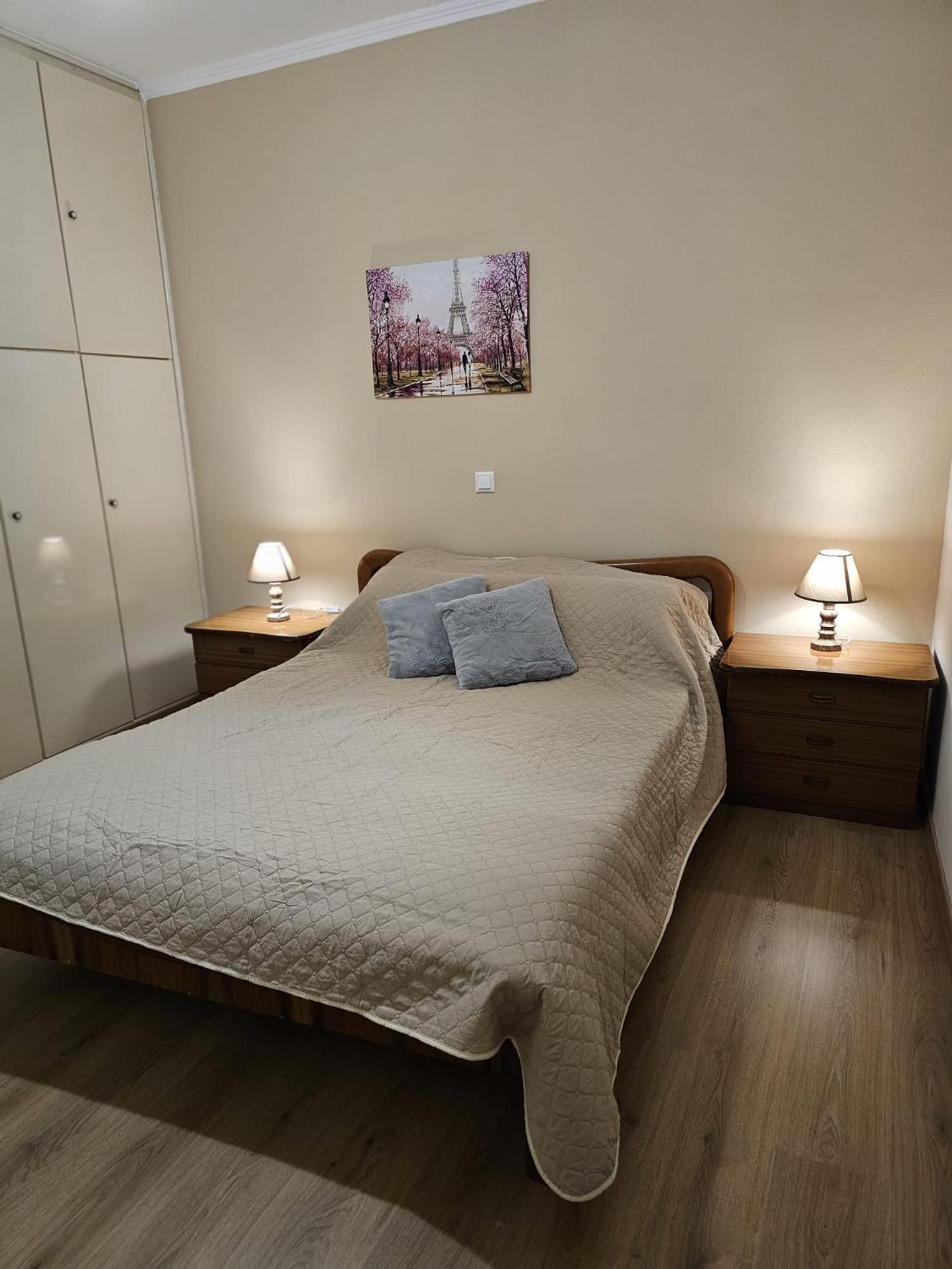 Three-Bedroom House photo 2