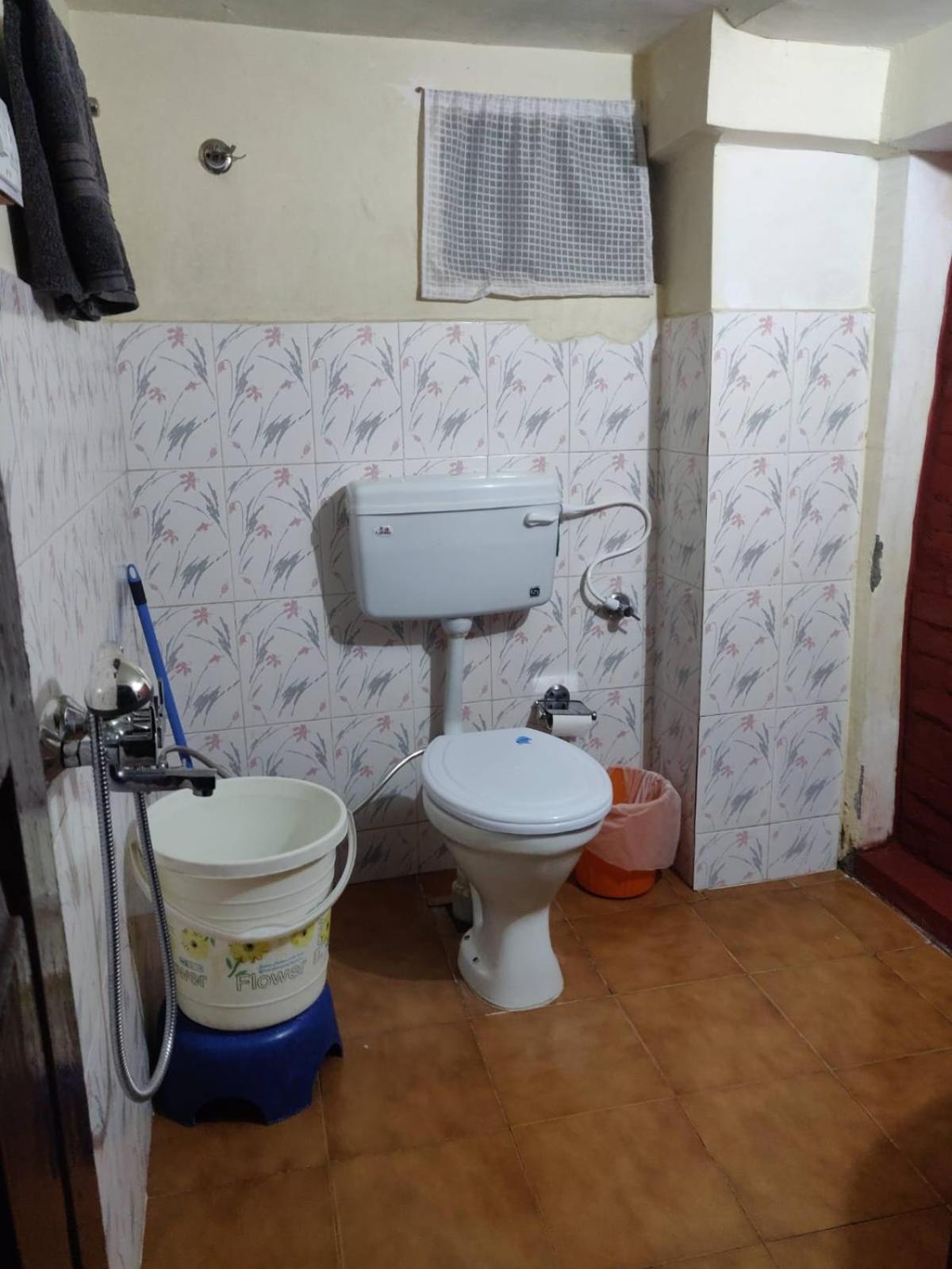 Double Room with Private Bathroom photo 2