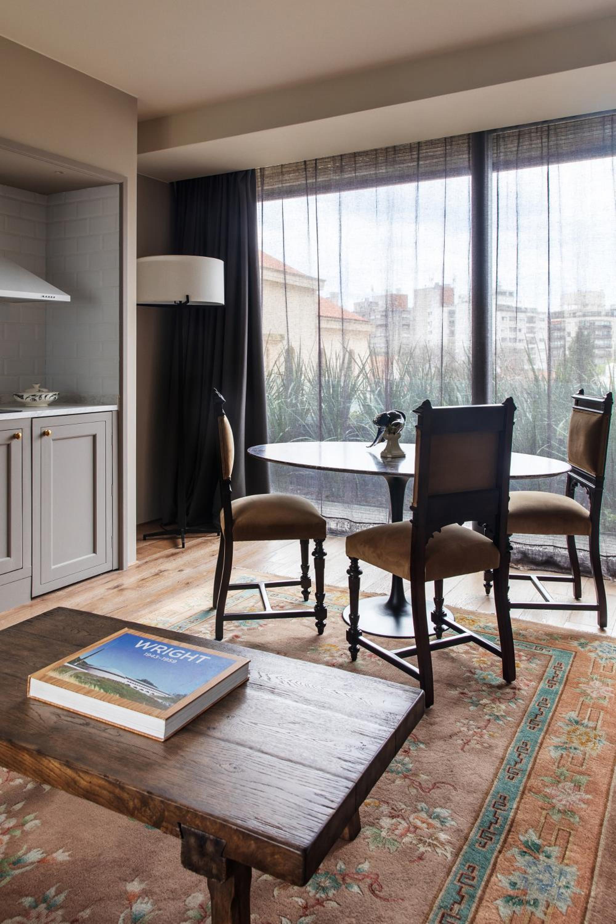 Residence - Photo 4