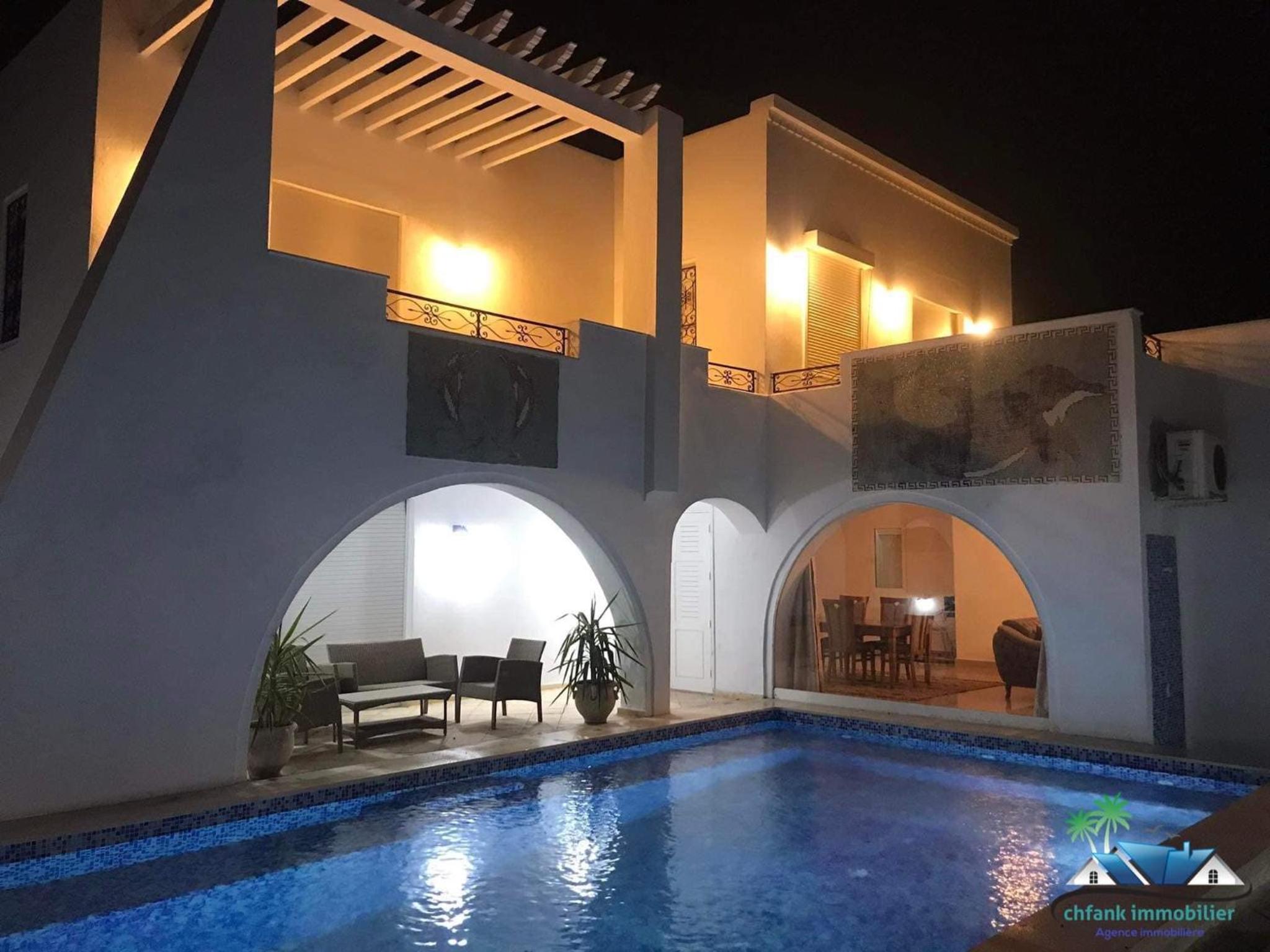 Three-Bedroom Villa photo 1