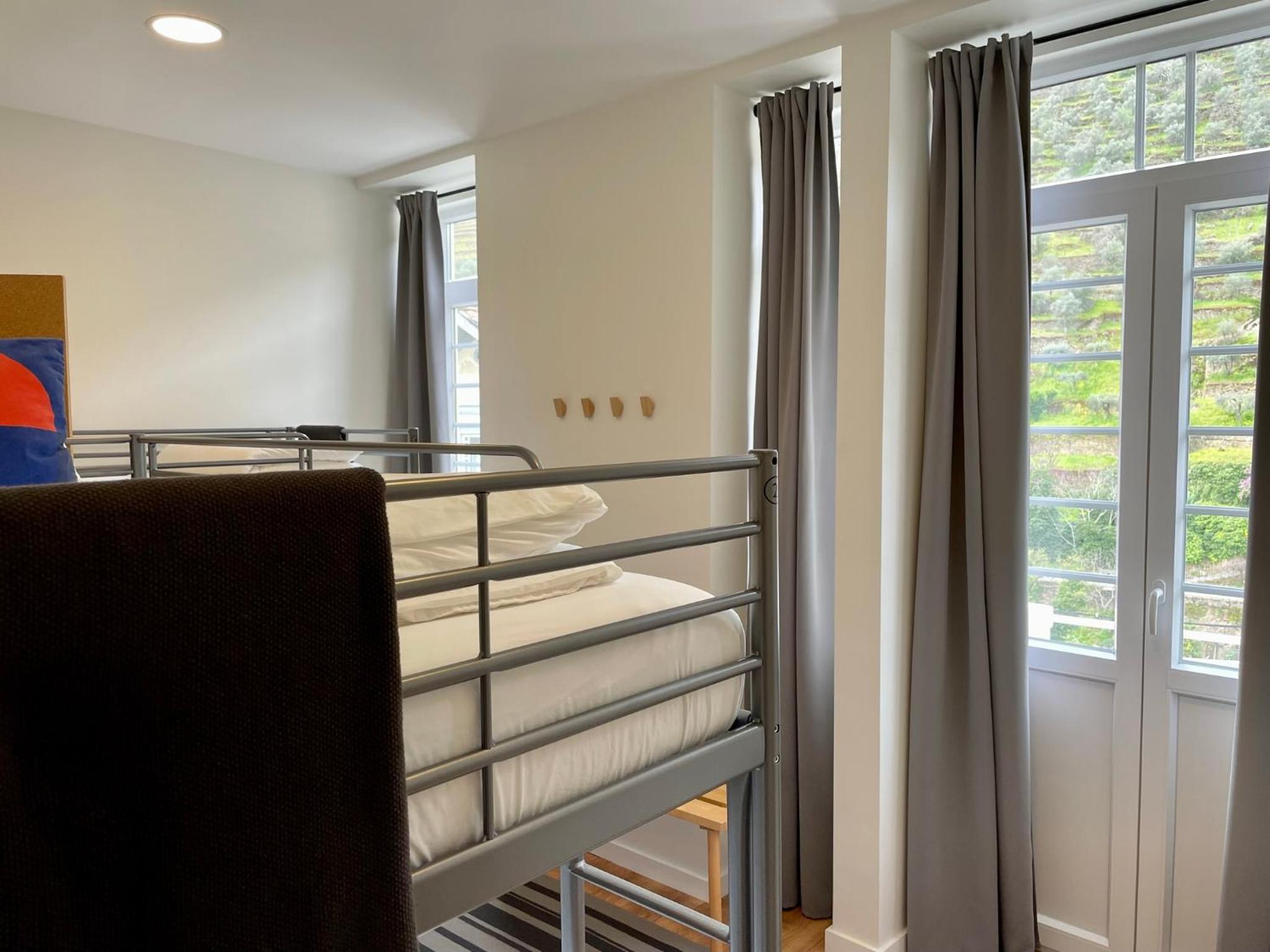 Bunk Bed in Mixed Dormitory Room photo 3