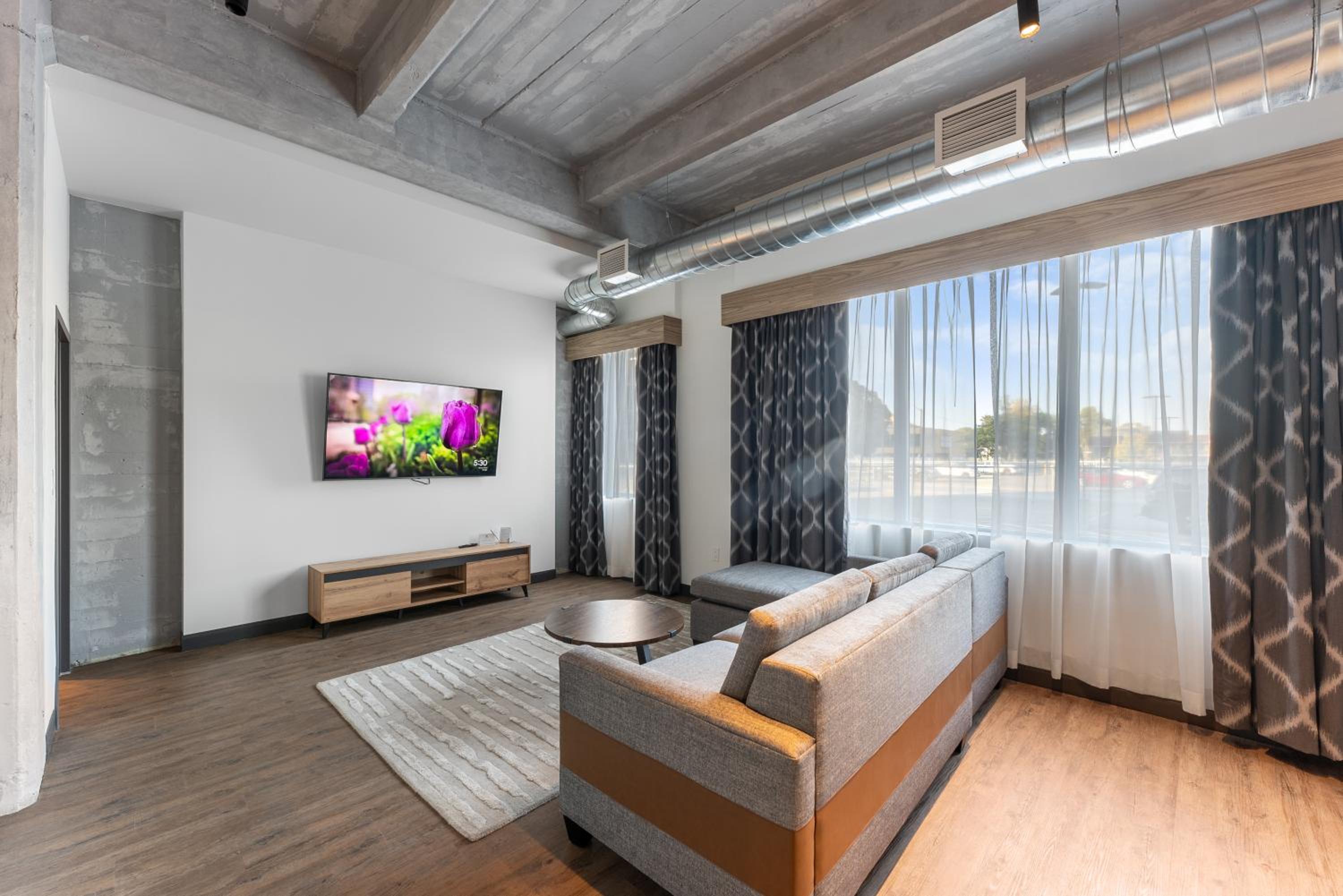 Executive Suite