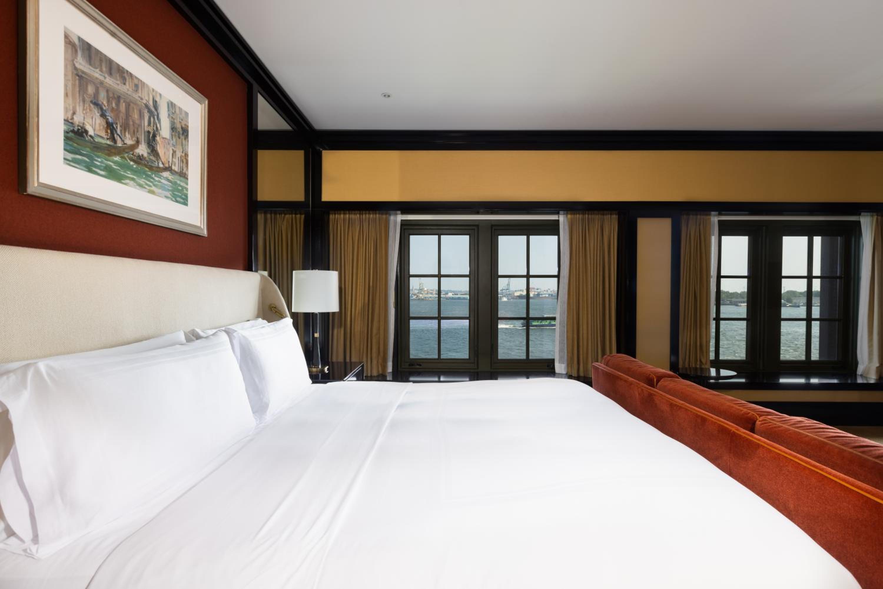 Junior Suite River View Accessible