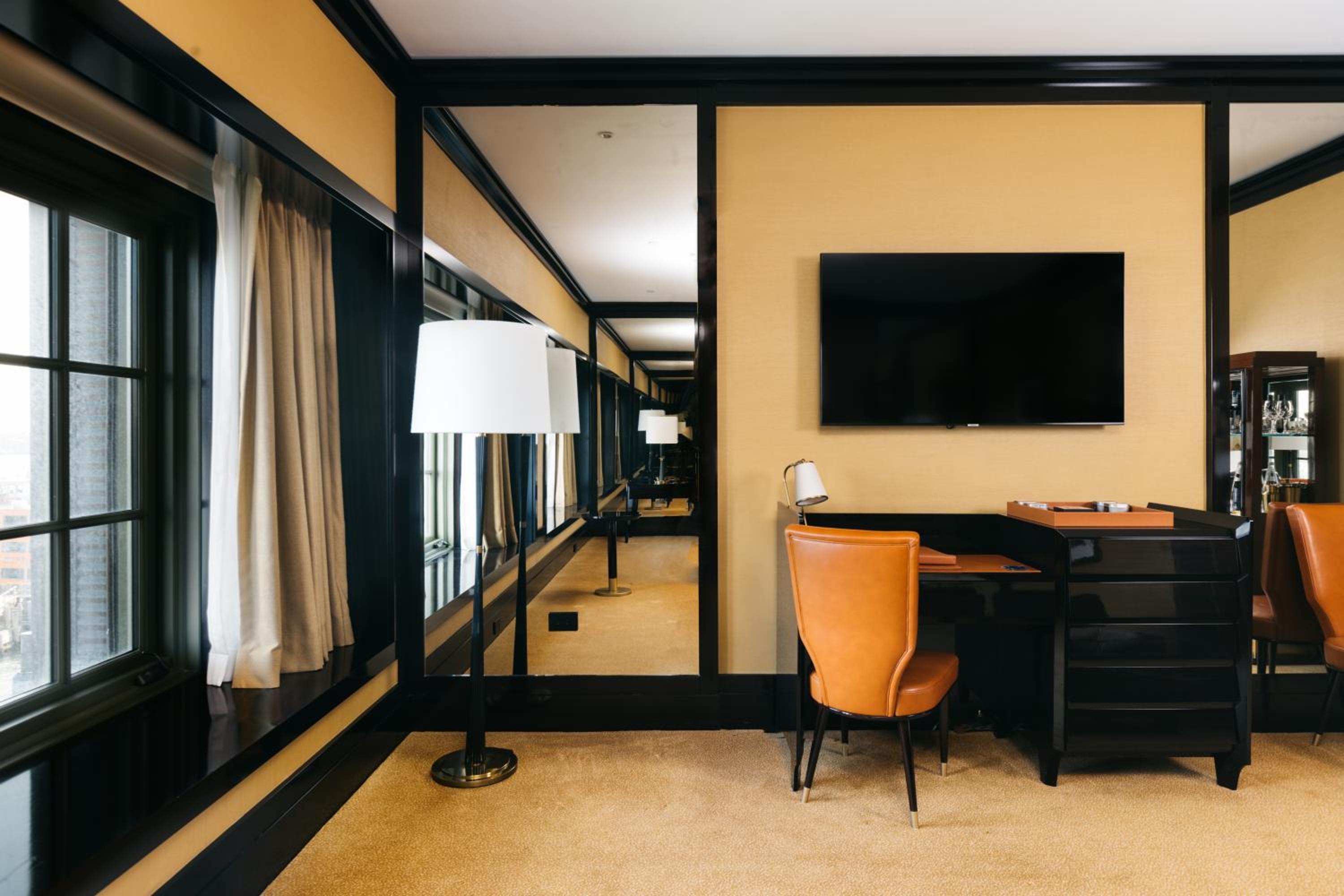 Junior Suite River View Accessible