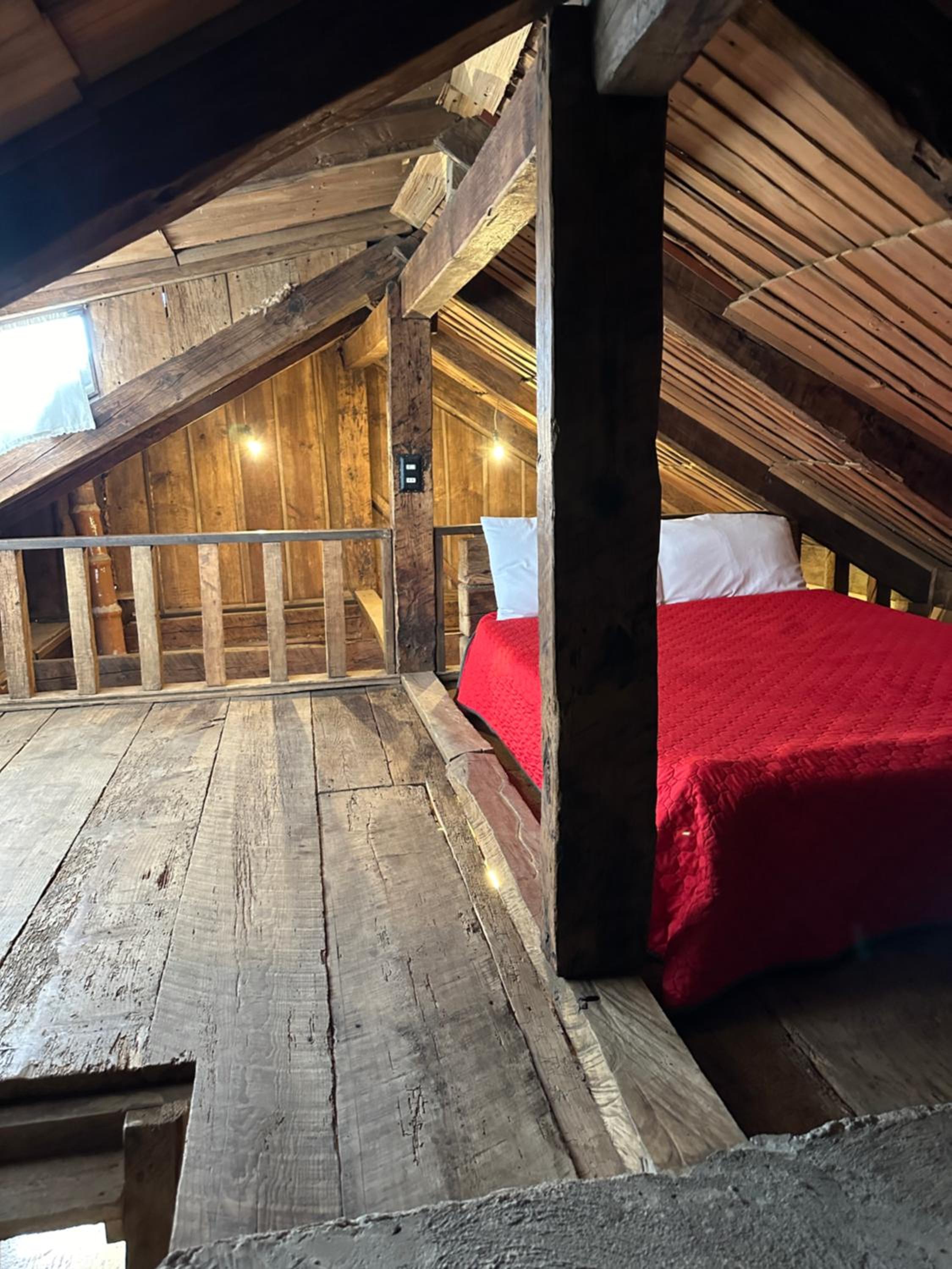 Standard Twin Room - Photo 6