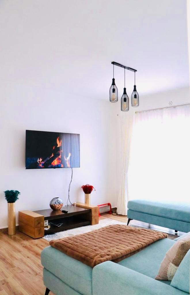 One-Bedroom Apartment photo 1