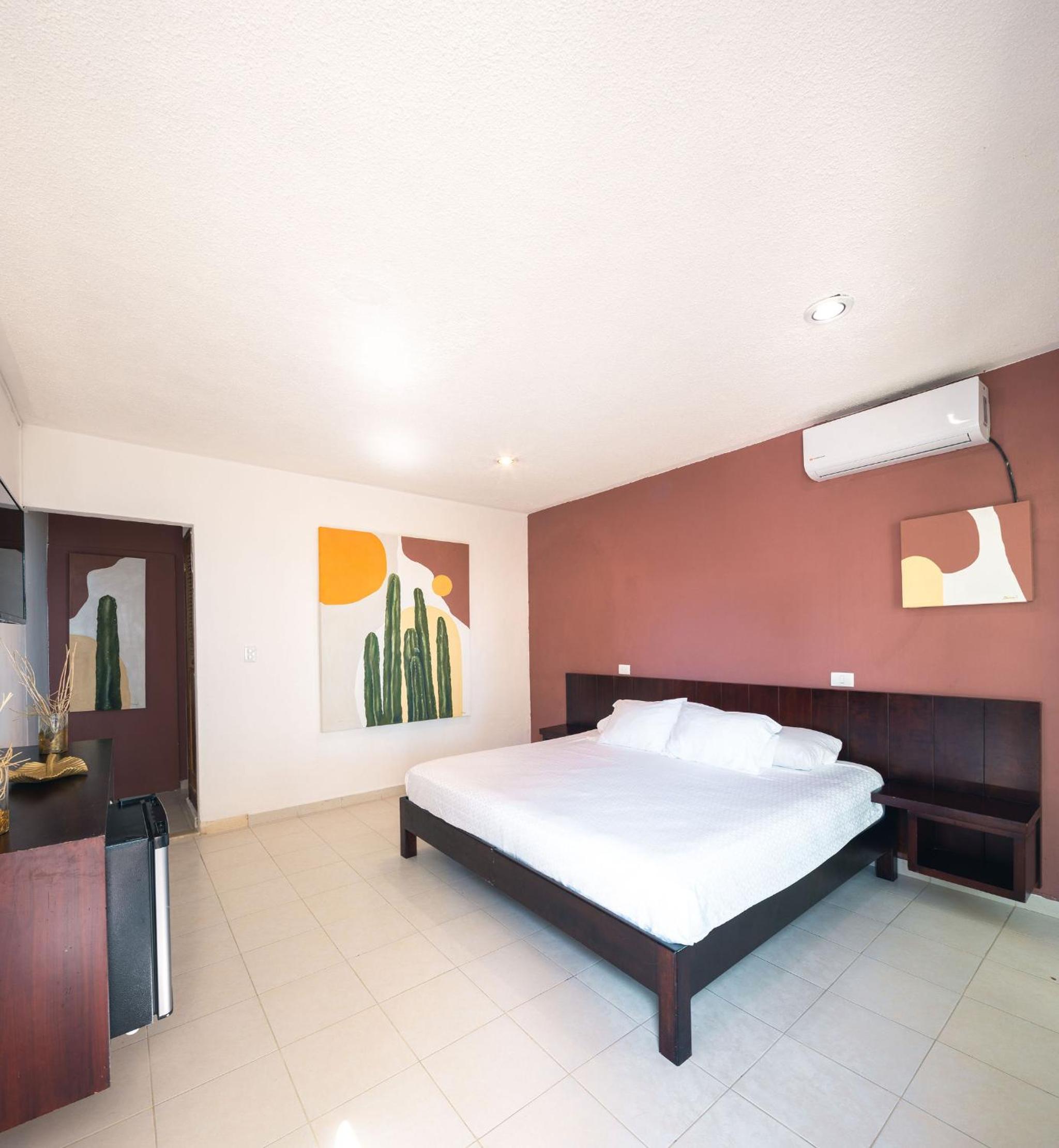 King Room with Sea View - Photo 1