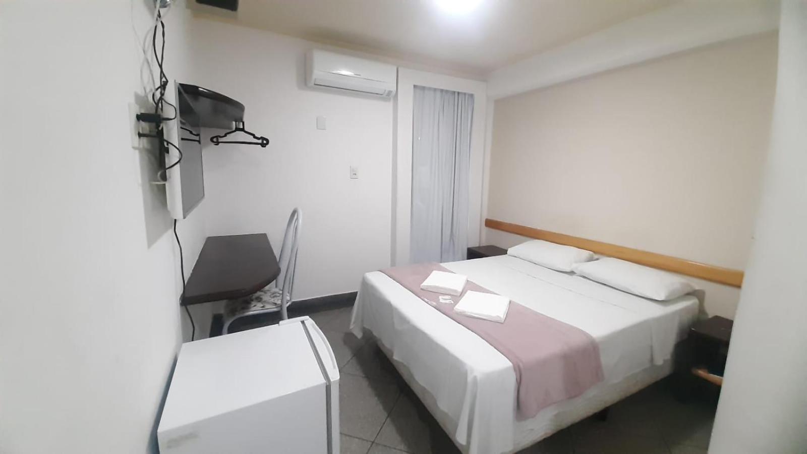 Double or Twin Room with Private Bathroom photo 3
