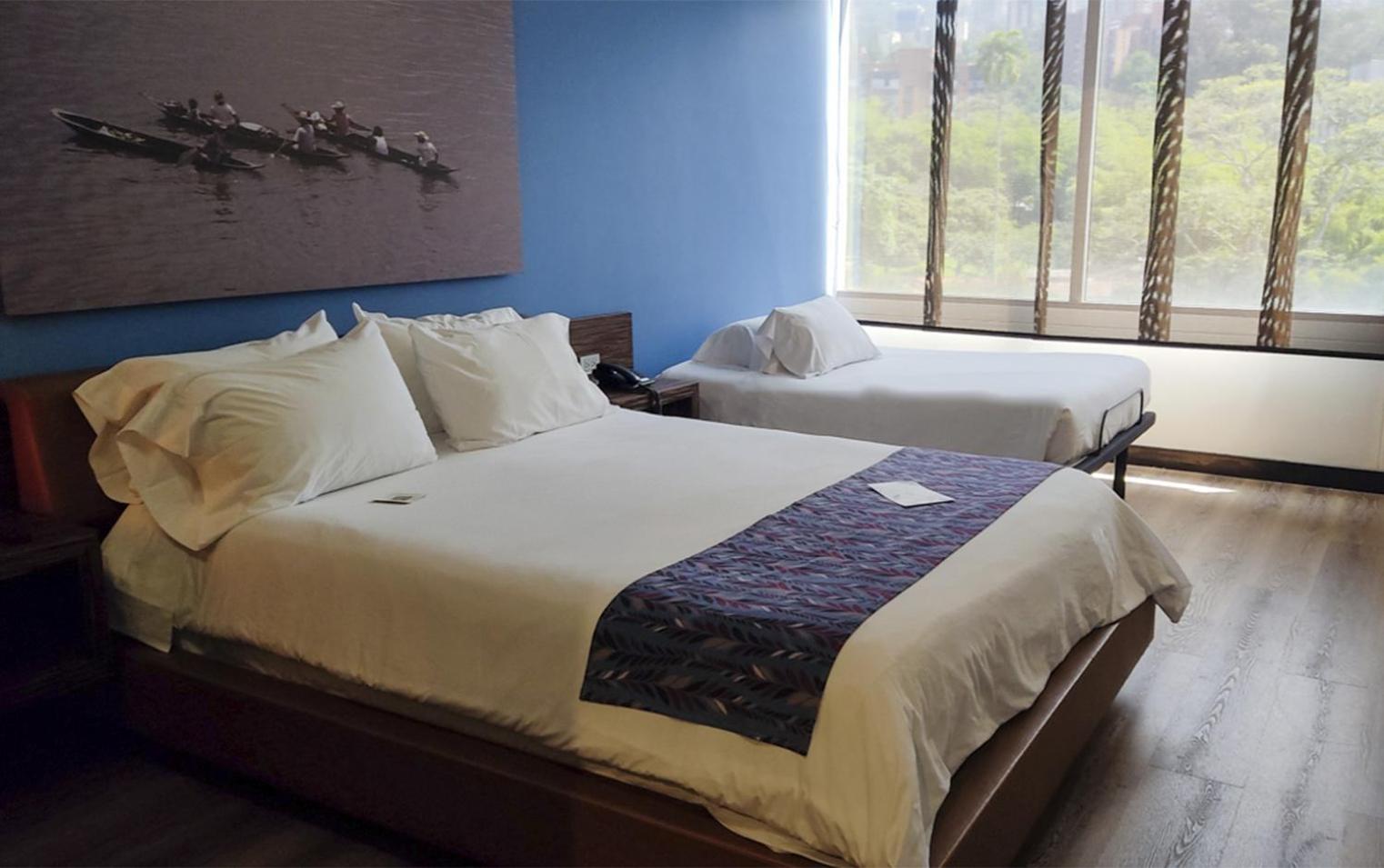 Deluxe Family Room