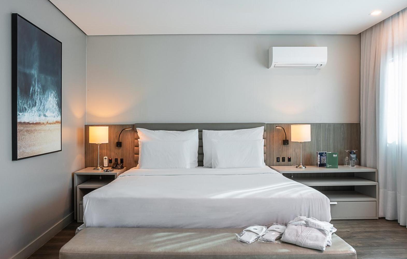 Premium Suite with Ocean View - Photo 2