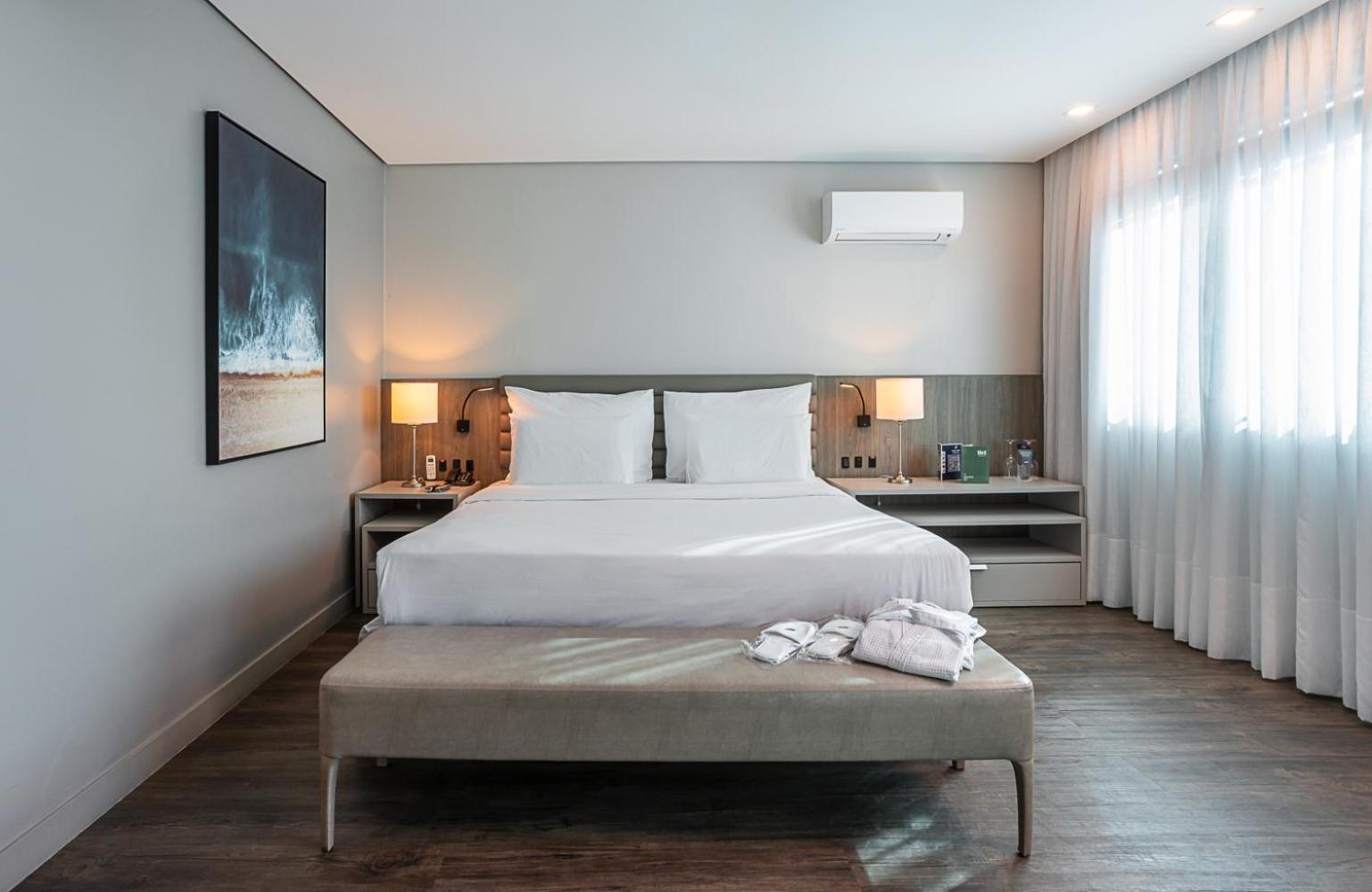 Premium Suite with Ocean View - Photo 3