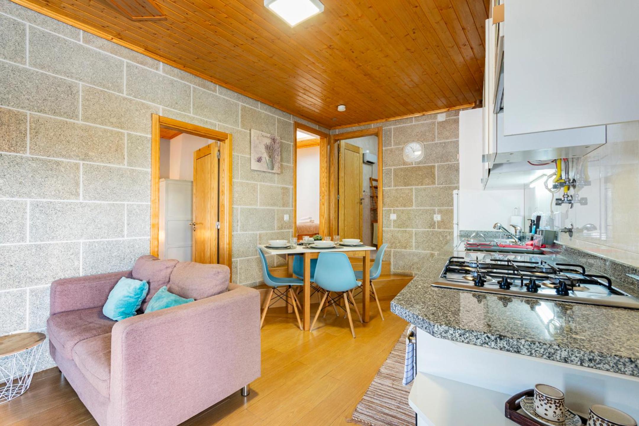 Two-Bedroom House - Photo 5
