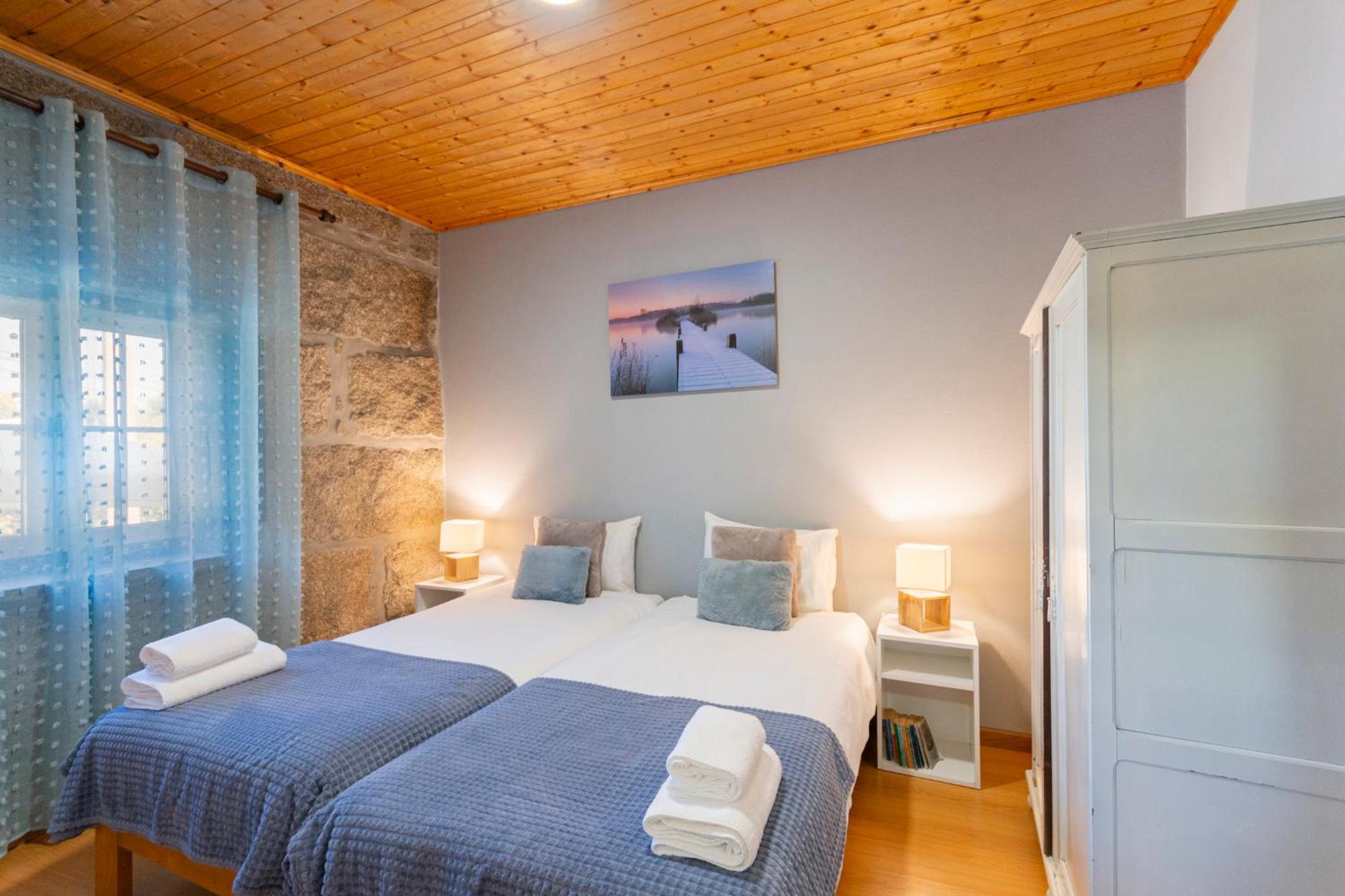 Two-Bedroom House - Photo 6